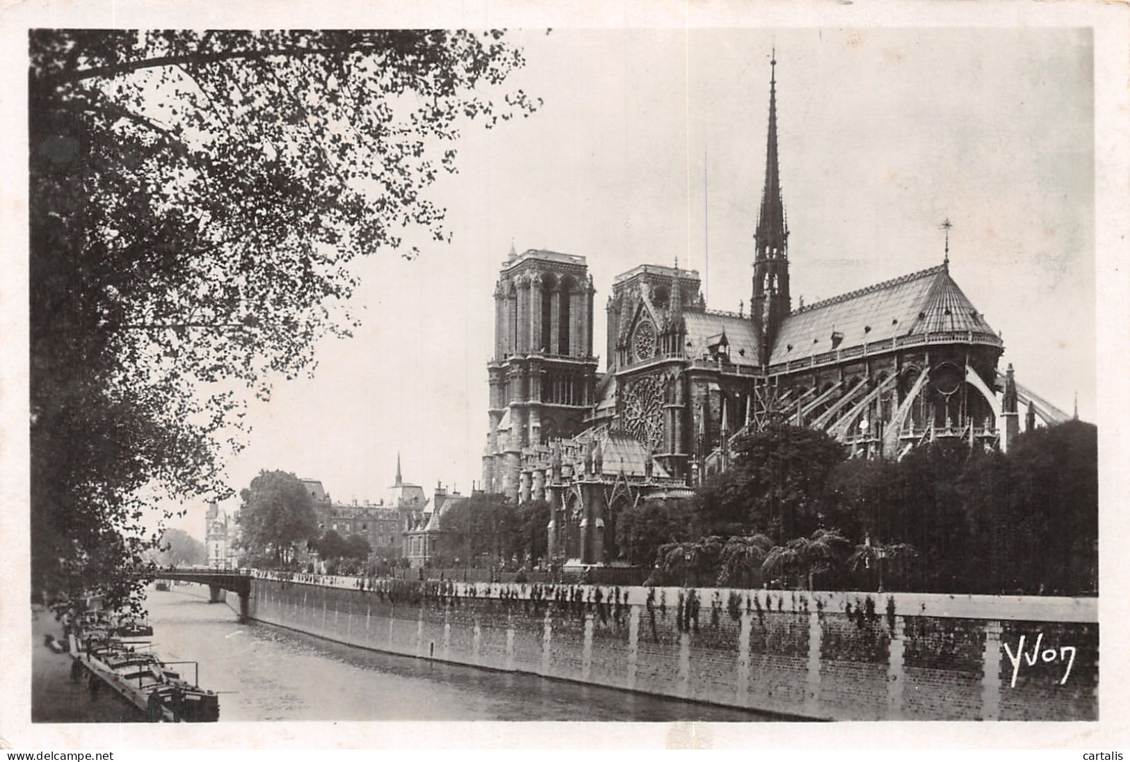 75-PARIS NOTRE DAME ET LE SQUARE DE L ARCHEVECHE-N°4229-E/0093 - Notre Dame De Paris