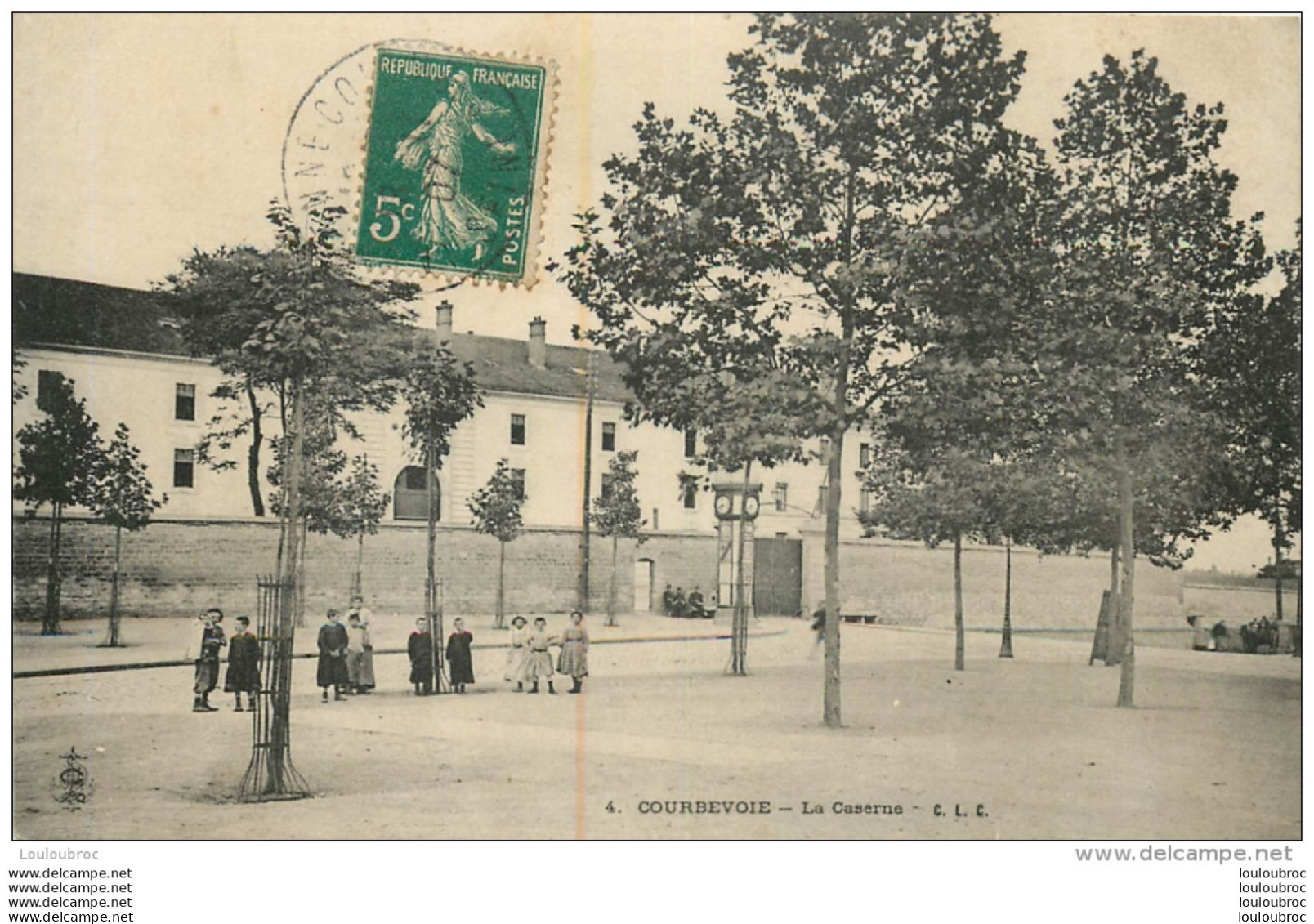 COURBEVOIE LA CASERNE - Courbevoie