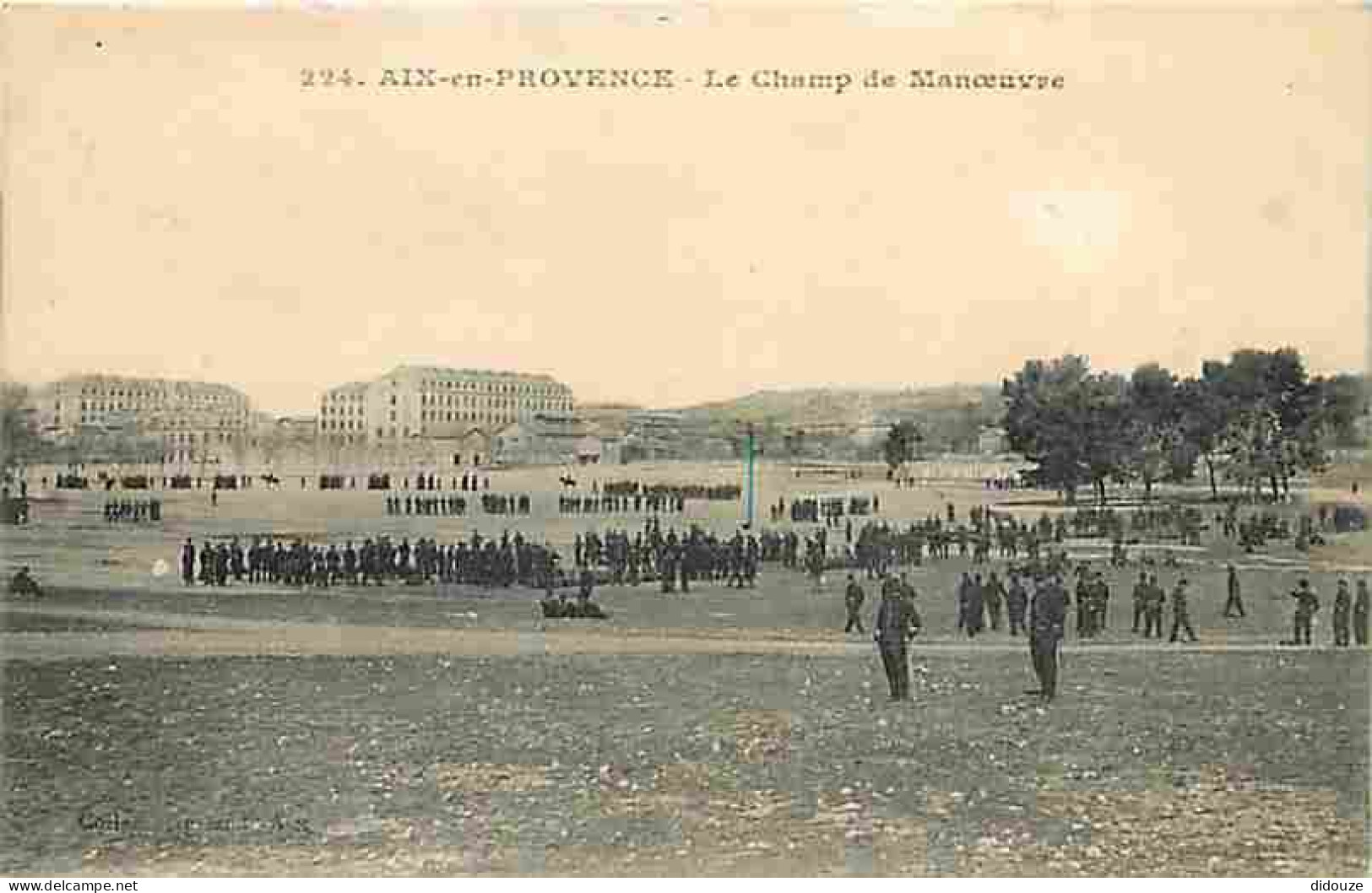13 - Aix En Provence - Le Champ De Manoeuvre - Animée - CPA - Voir Scans Recto-Verso - Aix En Provence