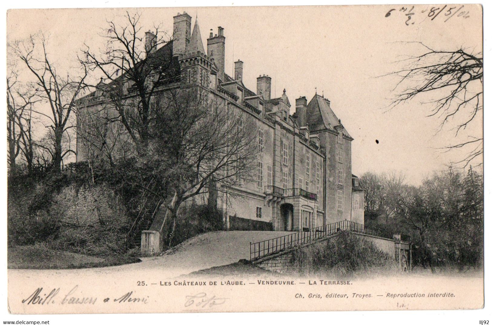 CPA 10 - VENDEUVRE (Aube) - 25. La Terrasse - Les Châteaux De L'Aube. Dos Simple - Troyes
