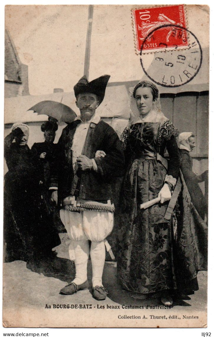 CPA 44 - Au BOURG DE BATZ (Loire Atlantique) - Les Beaux Costumes D'Autrefois - Costumes