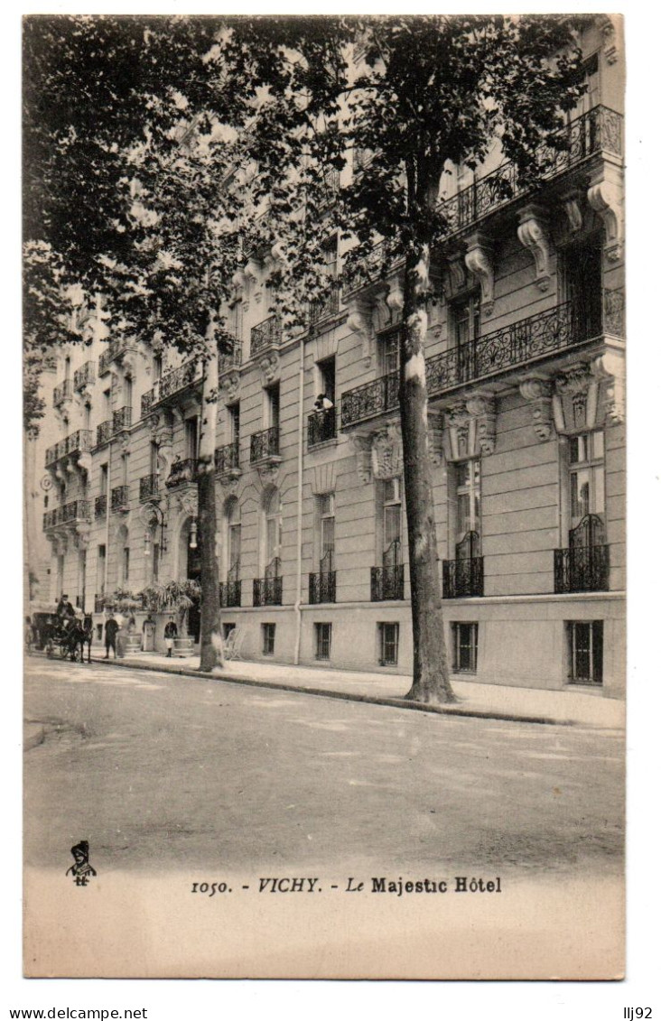CPA 03 - VICHY (Allier) - 1050. Le Majestic Hôtel - Ed. Béguin - Vichy