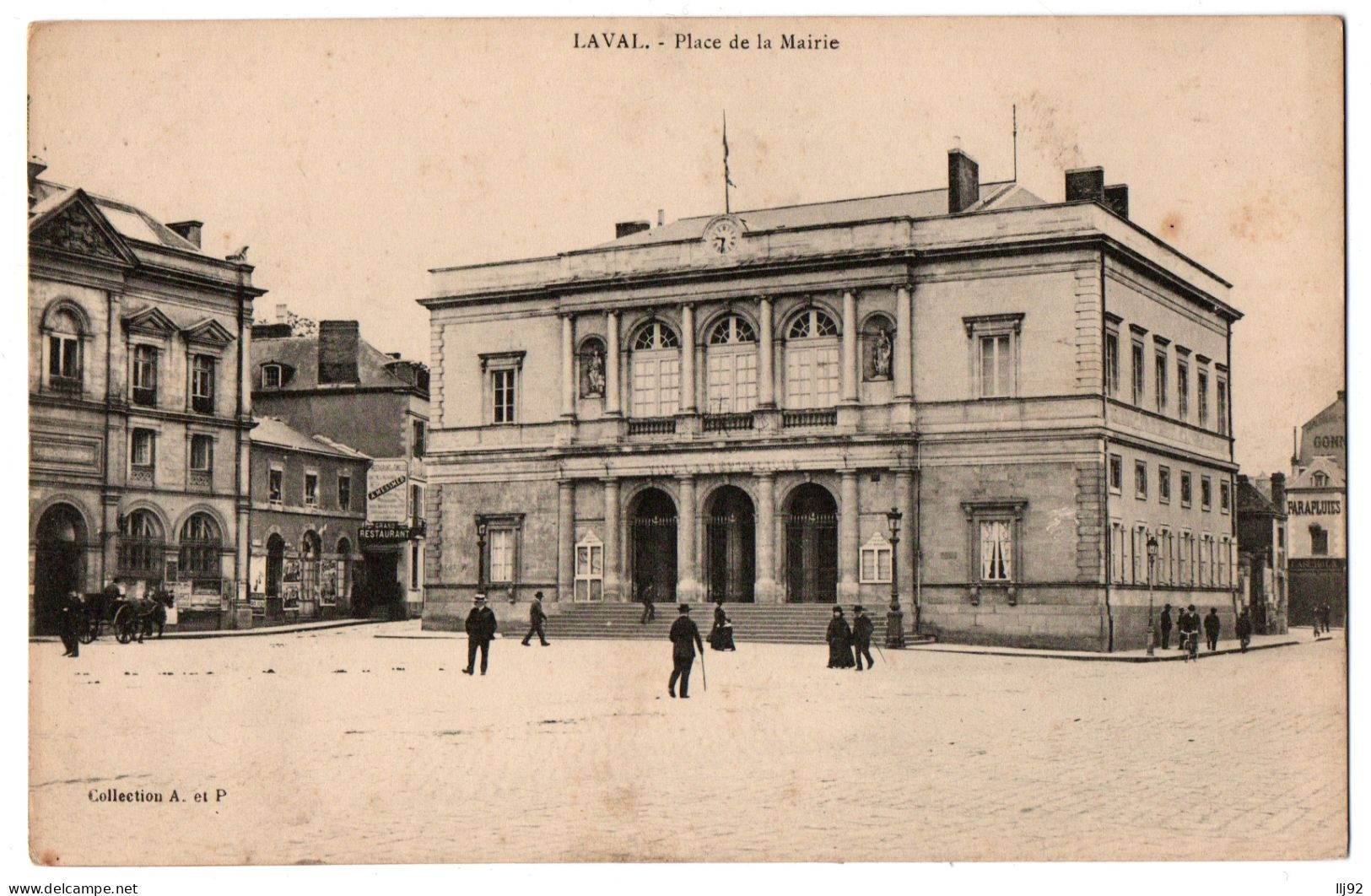 CPA 53 - LAVAL (Mayenne) - Place De La Mairie - Collection A. Et P. - Laval