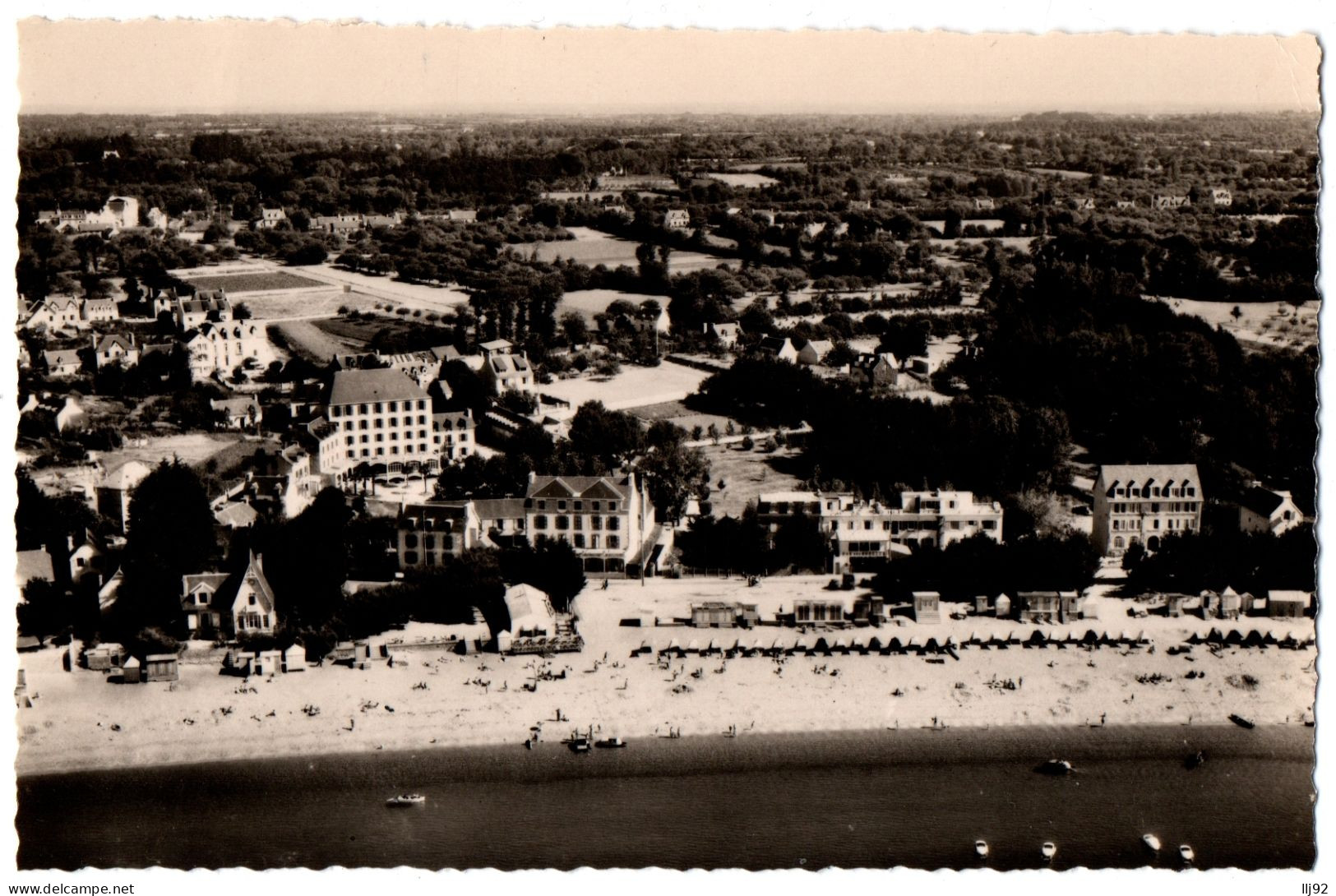 CPSM PF 29 - BENODET (Finistère) - Vue Aérienne Du Centre De La Plage - 30371 A - Bénodet