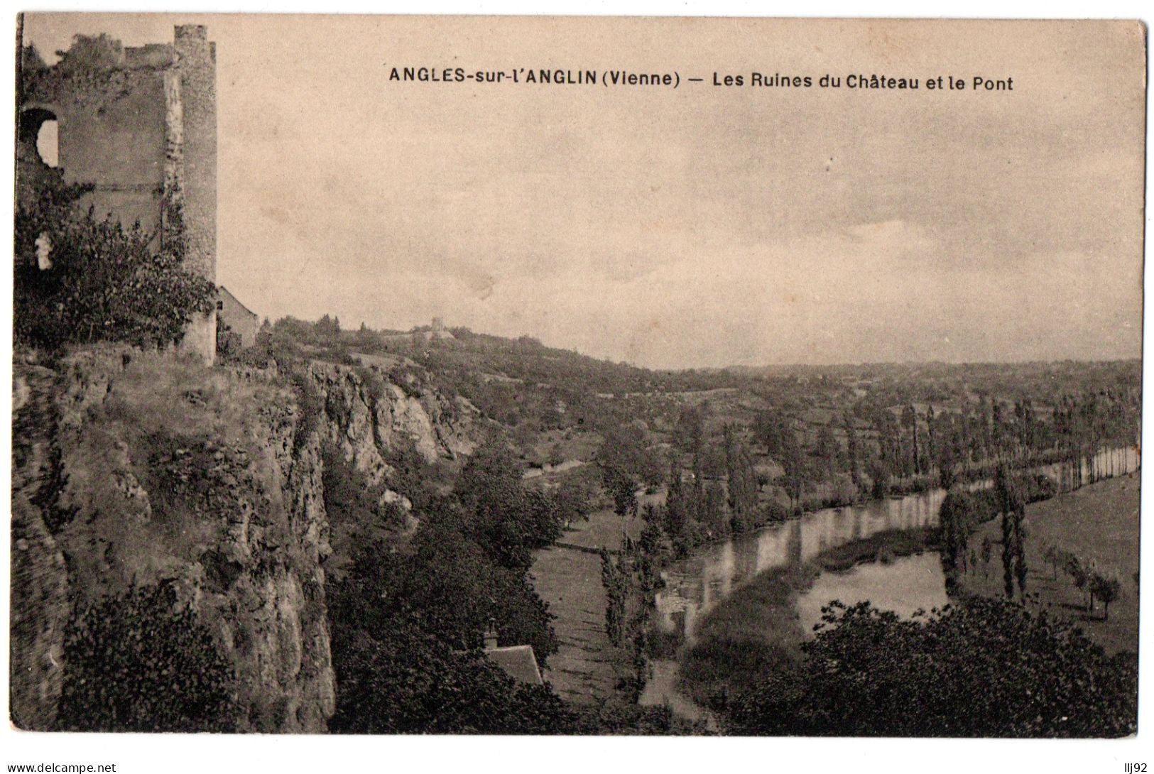 CPA 86 - ANGLES Sur L'ANGLIN (Vienne) - Les Ruines Du Château Et Le Pont - Autres & Non Classés