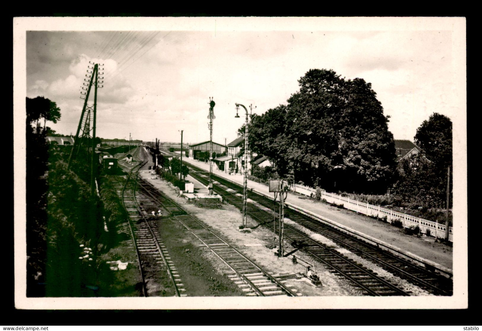 62 - CHOCQUES - LES QUAIS DE LA GARE DE CHEMIN DE FER - Andere & Zonder Classificatie