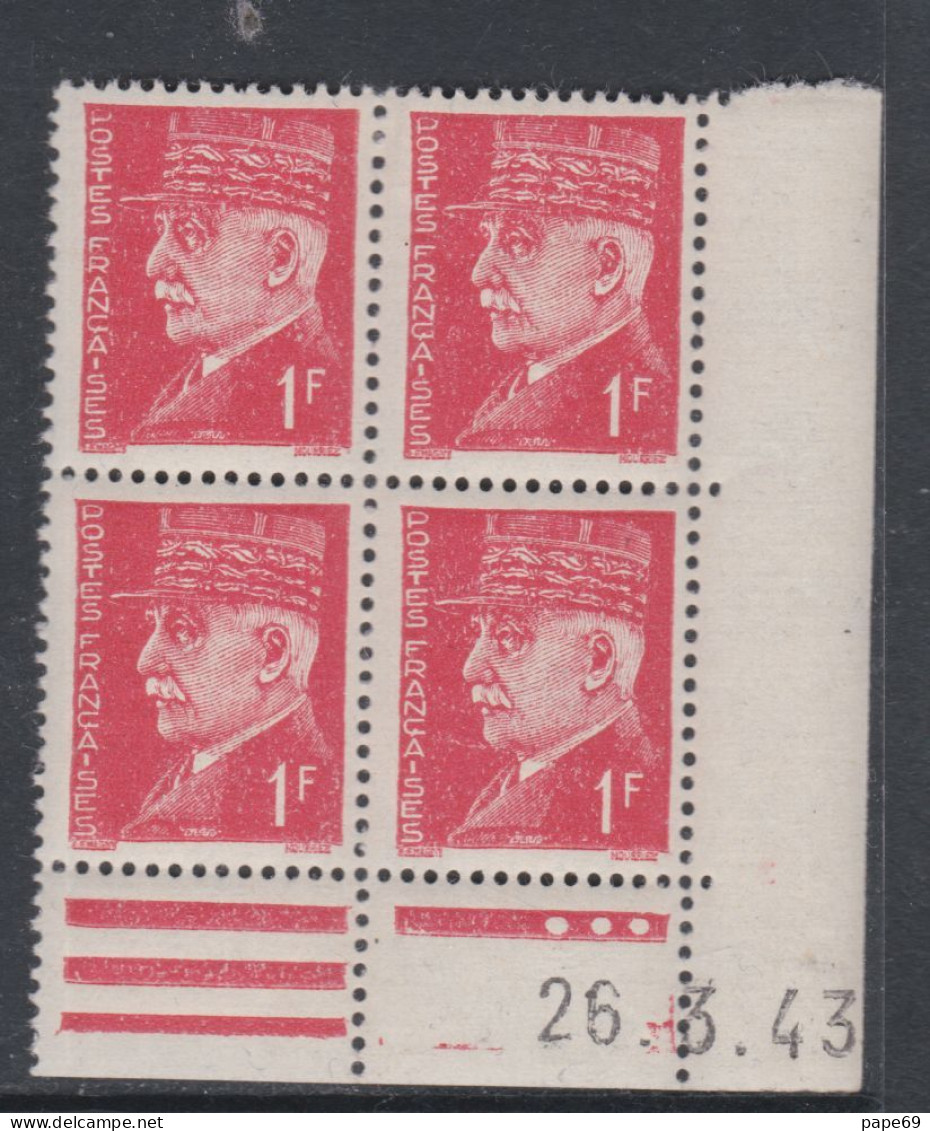 France N° 514 X : Type Mal  Pétain : 1 F. Rouge En Bloc De 4 Coin Daté Du 26 . 3 . 43 ; 3 Pts Blancs ; Trace Ch., TB - 1940-1949
