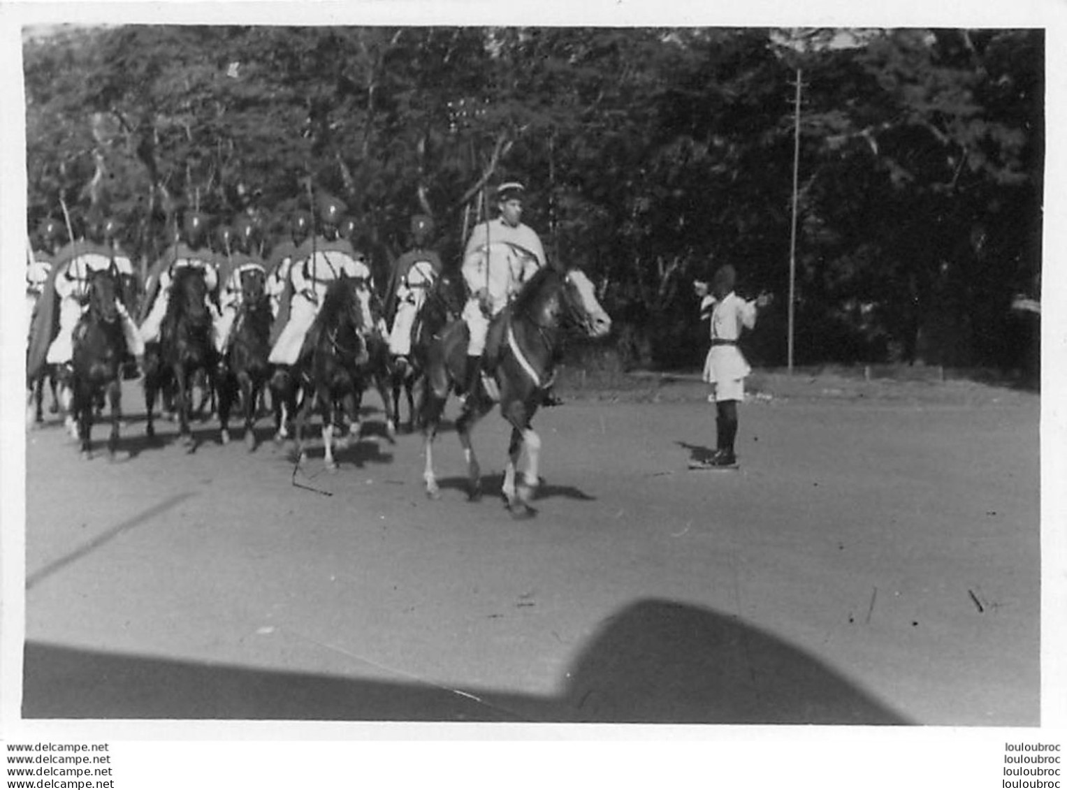 SPAHIS SENEGALAIS DANS LA GENDARMERIE COLONIALE DU SENEGAL PHOTO ORIGINALE 10 X 6.50 CM - Guerre, Militaire