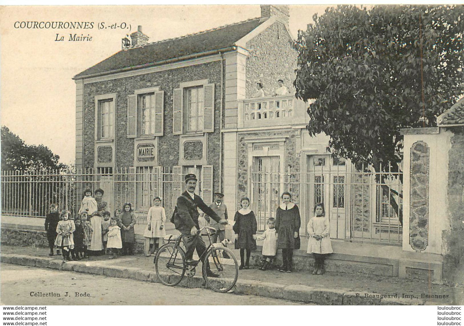 COURCOURONNES LA MAIRIE ET FACTEUR COLLECTION RODE - Autres & Non Classés