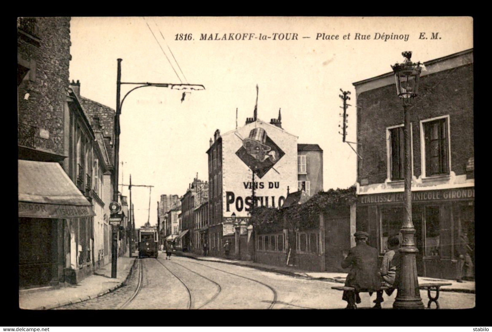 92 - MALAKOFF-LA-TOUR - PLACE ET RUE DEPINOY - TRAMWAY N°87 - LES HALLES - Malakoff