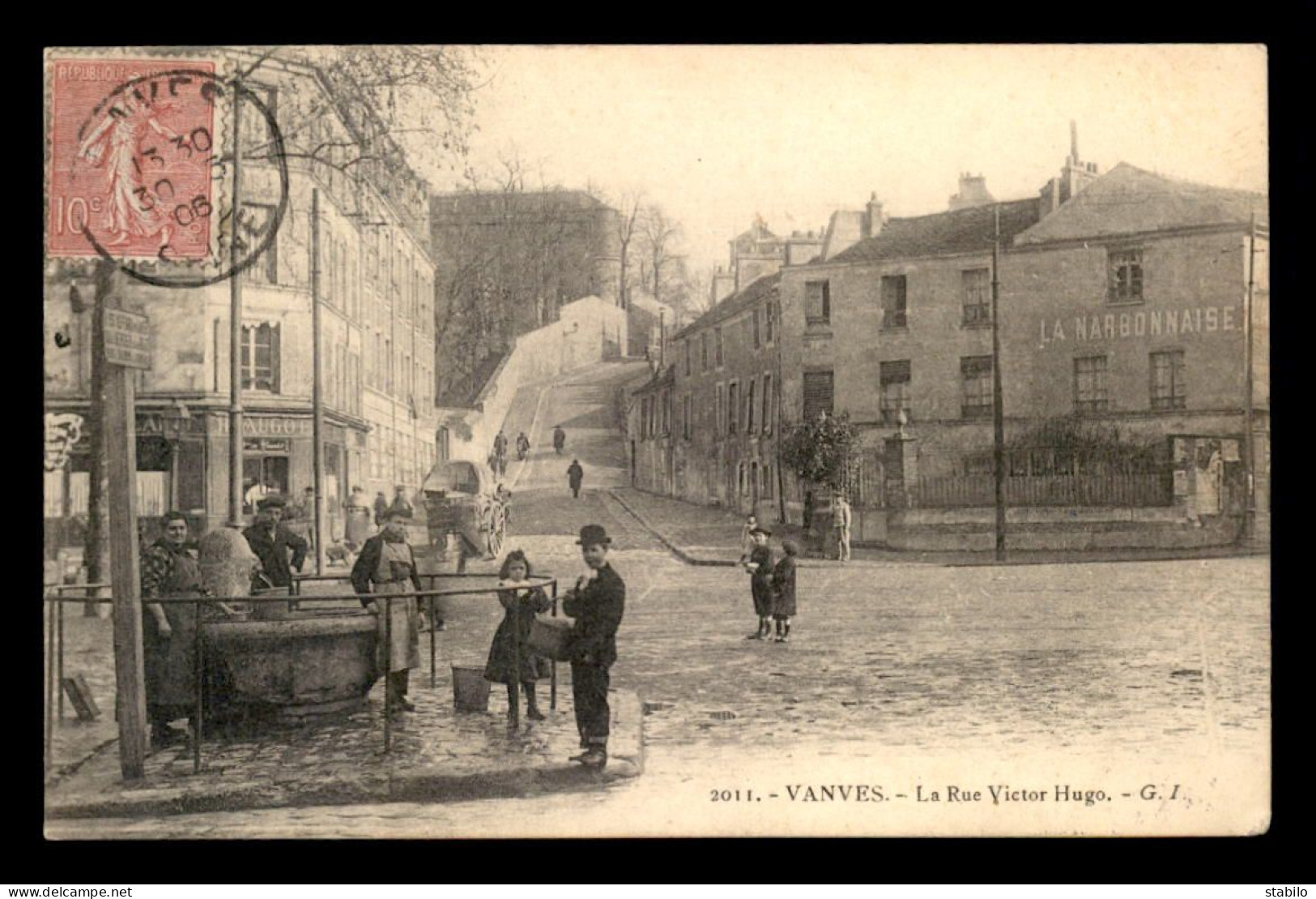 92 - VANVES - LA RUE VICTOR HUGO - Vanves