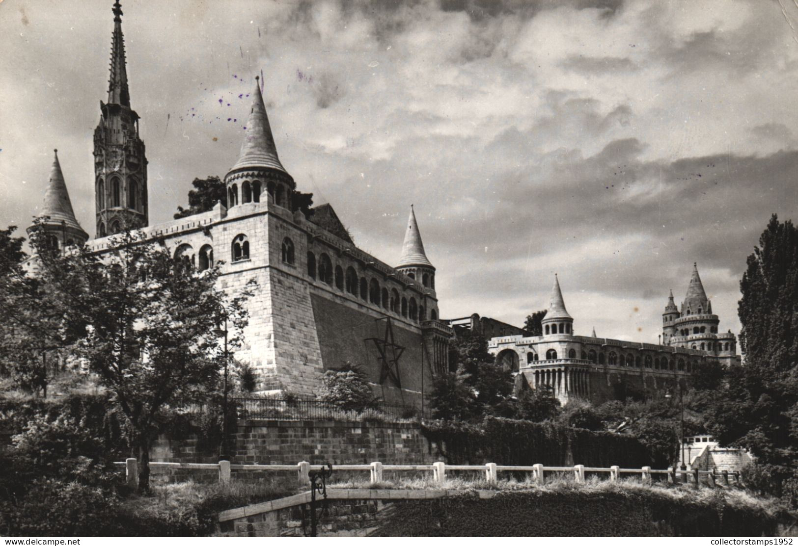 BUDAPEST, FISHERMEN'S BASTION, ARCHITECTURE, BRIDGE, HUNGARY, POSTCARD - Hongrie