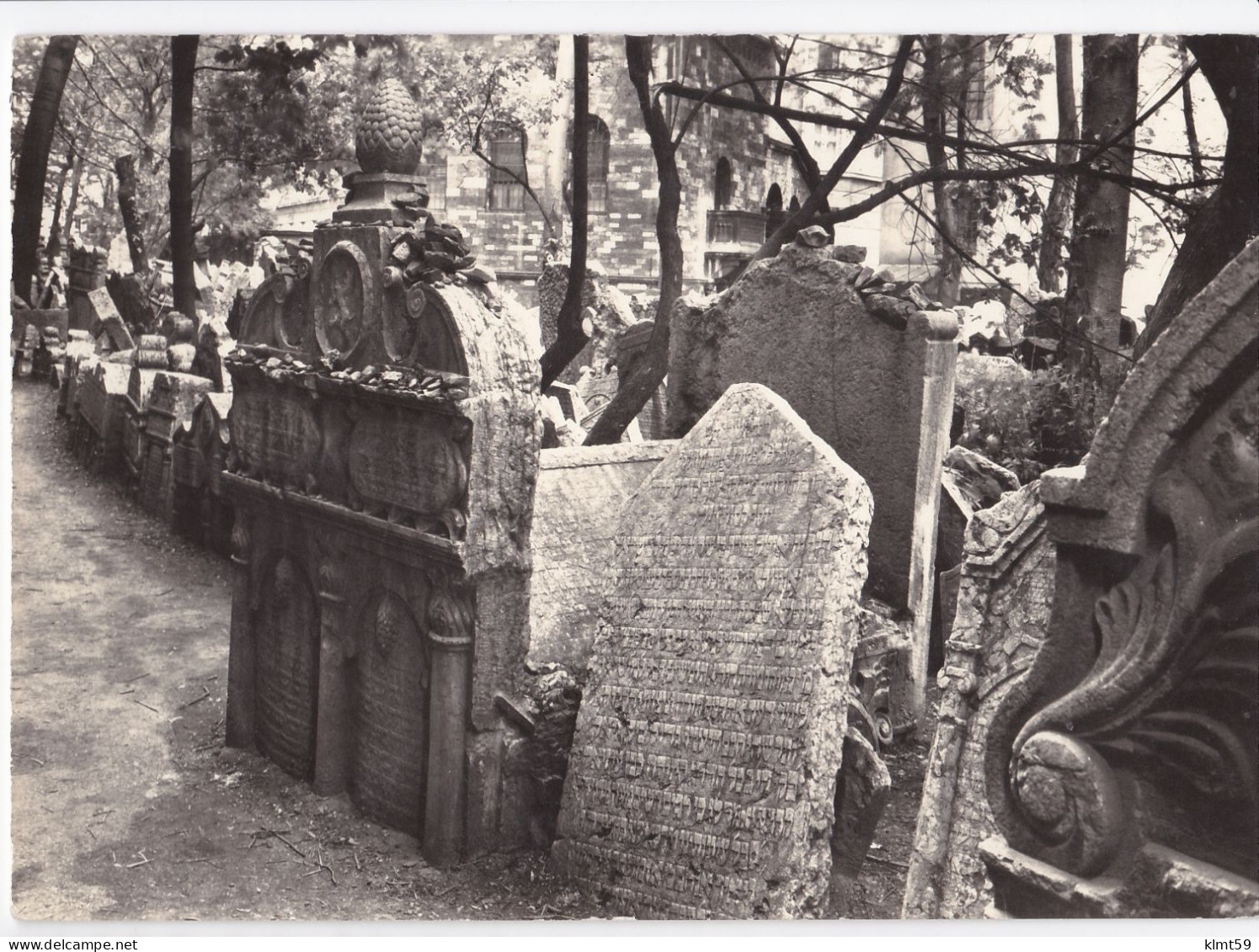 The Old Jewish Cemetery In Prague - Tchéquie