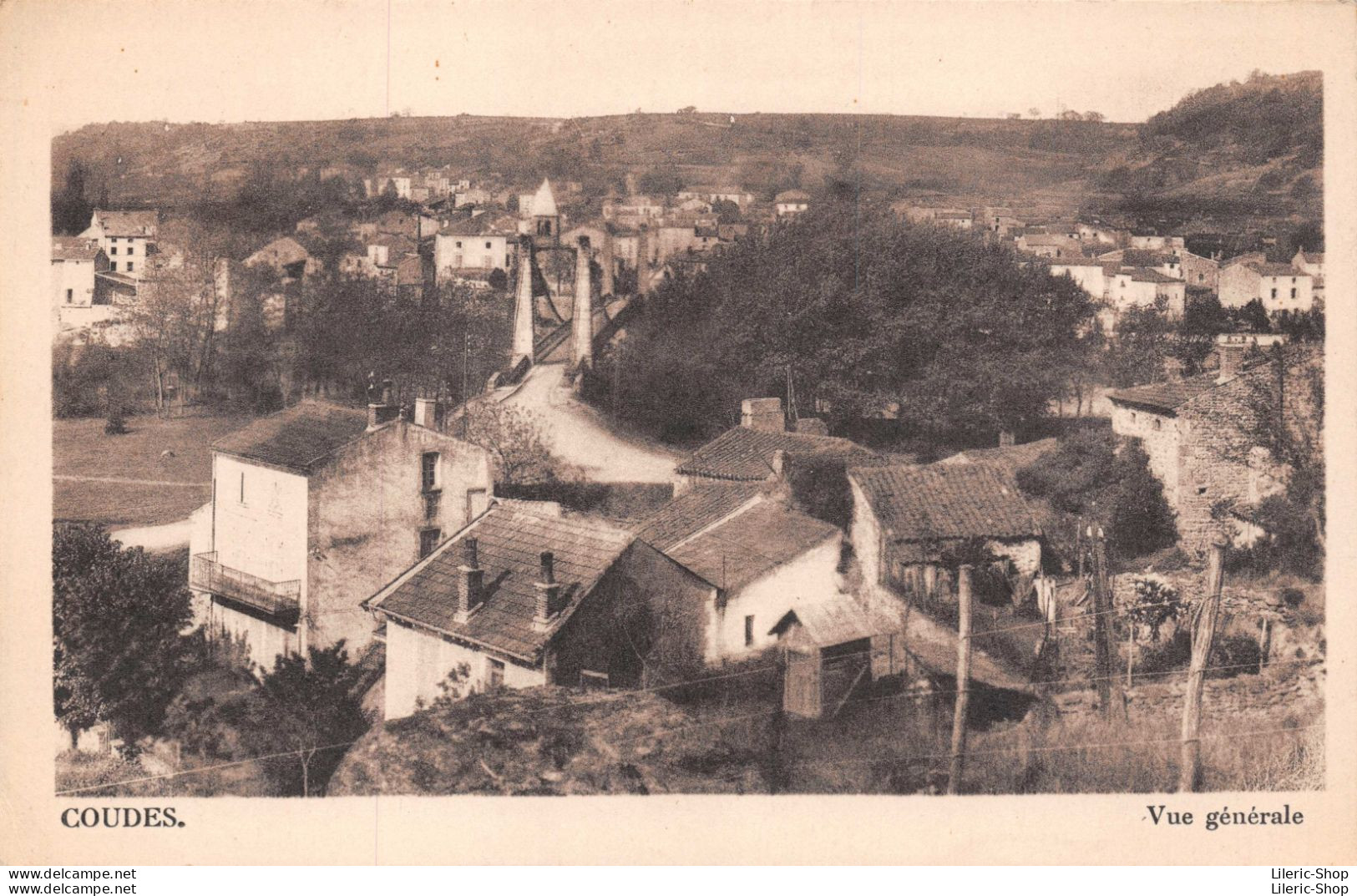 COUDES (Puy De Dôme) Vue Générale - Autres & Non Classés