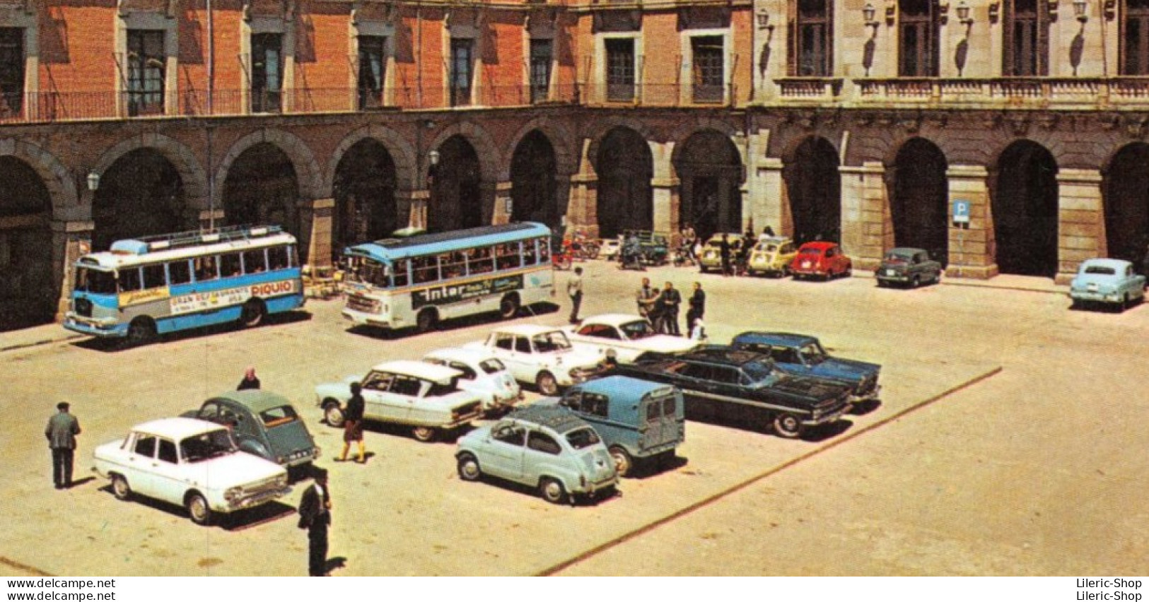 Espagne - AVILA. Plaza De La Victoria Y Ayuntamiento. # Cars # Automobiles # Autocars # Bus # - Ávila