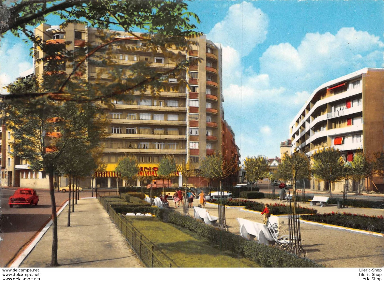 [42] Loire > Saint Etienne - La Place Maréchal Foch Quartier De Montaud - Magasin Casino - Citroën Type H - Saint Etienne