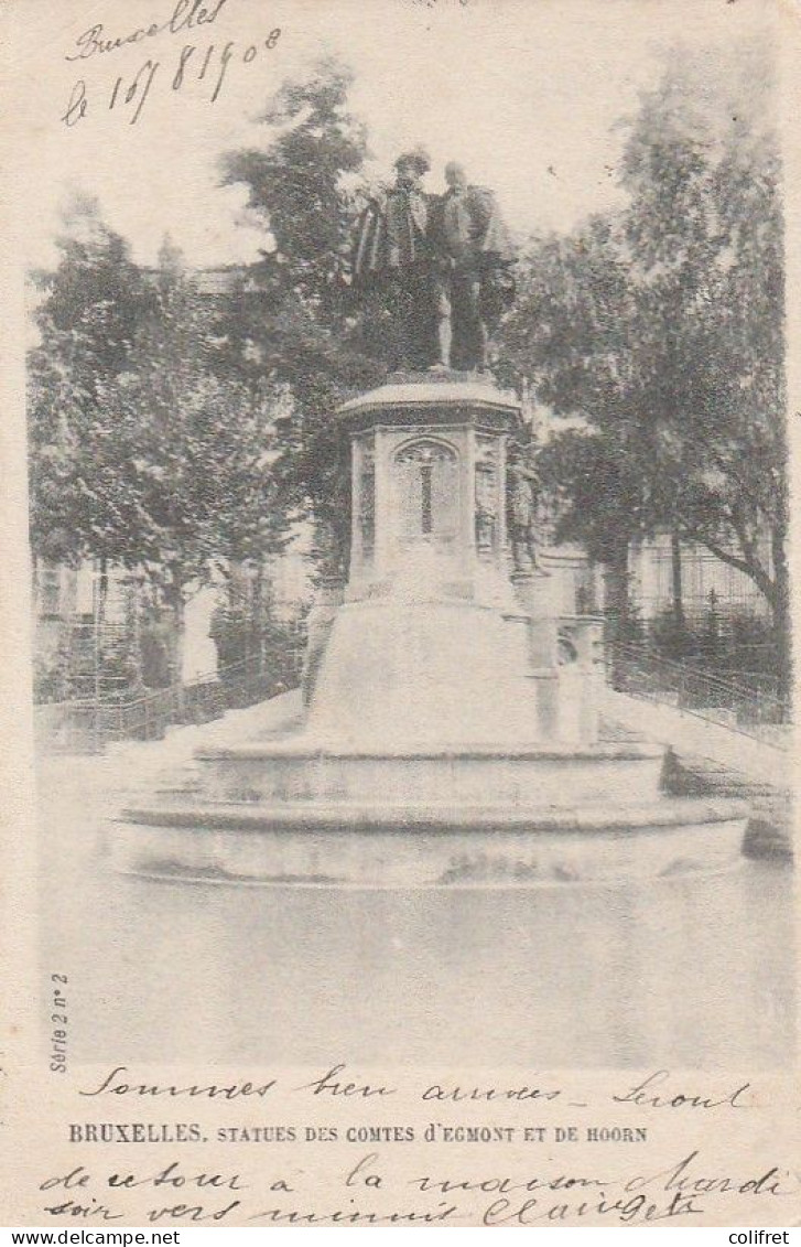 Bruxelles  -  Statues Des Comtes D'Egmont Et De Hornes - Monuments, édifices