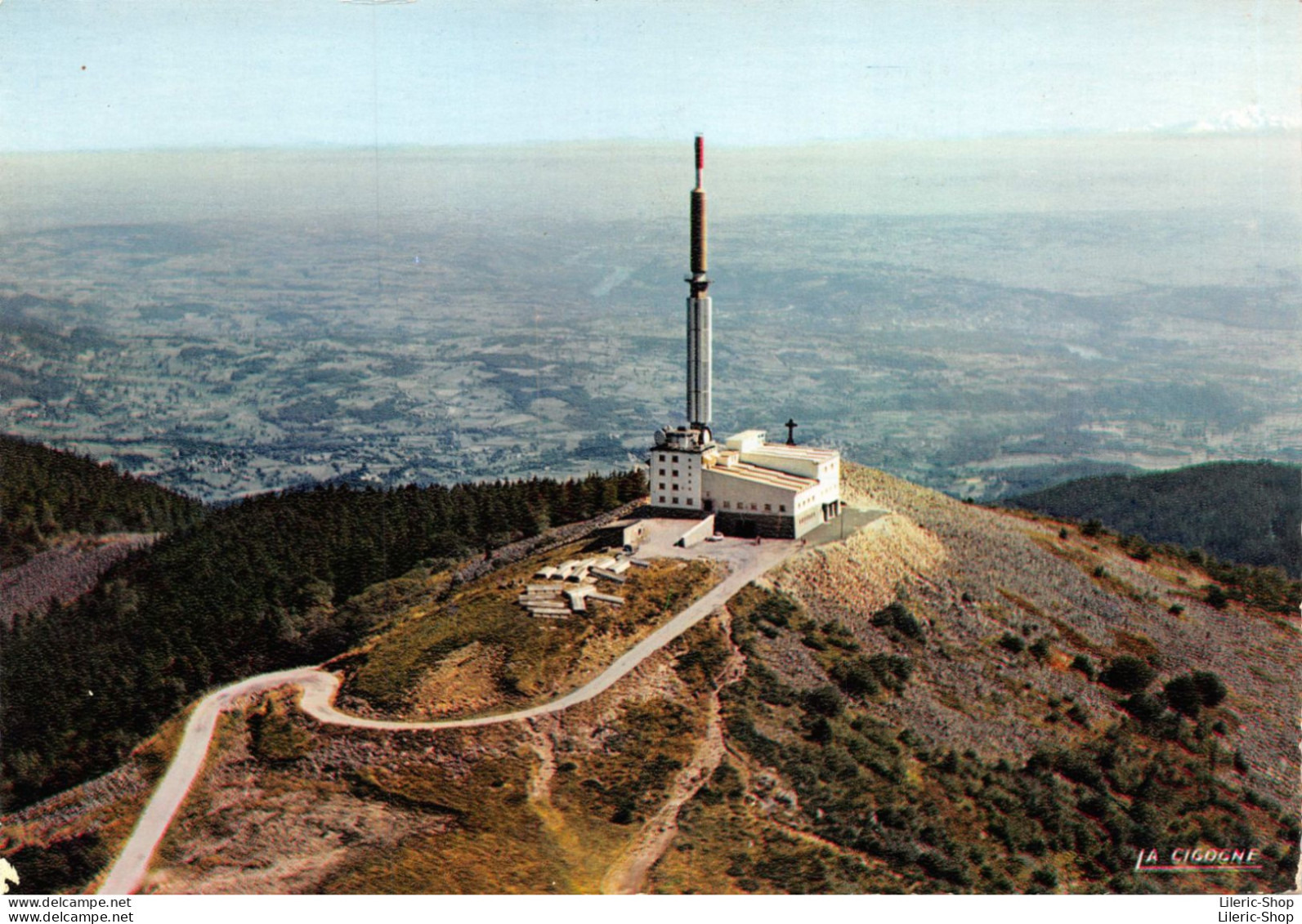 LE MONT PILAT (Loire) Alt. 1434 M. La Tour De Télévision Et Panorama Sur La Vallée Du Rhône.- Cpsm Dentelée GF 1970 - Mont Pilat