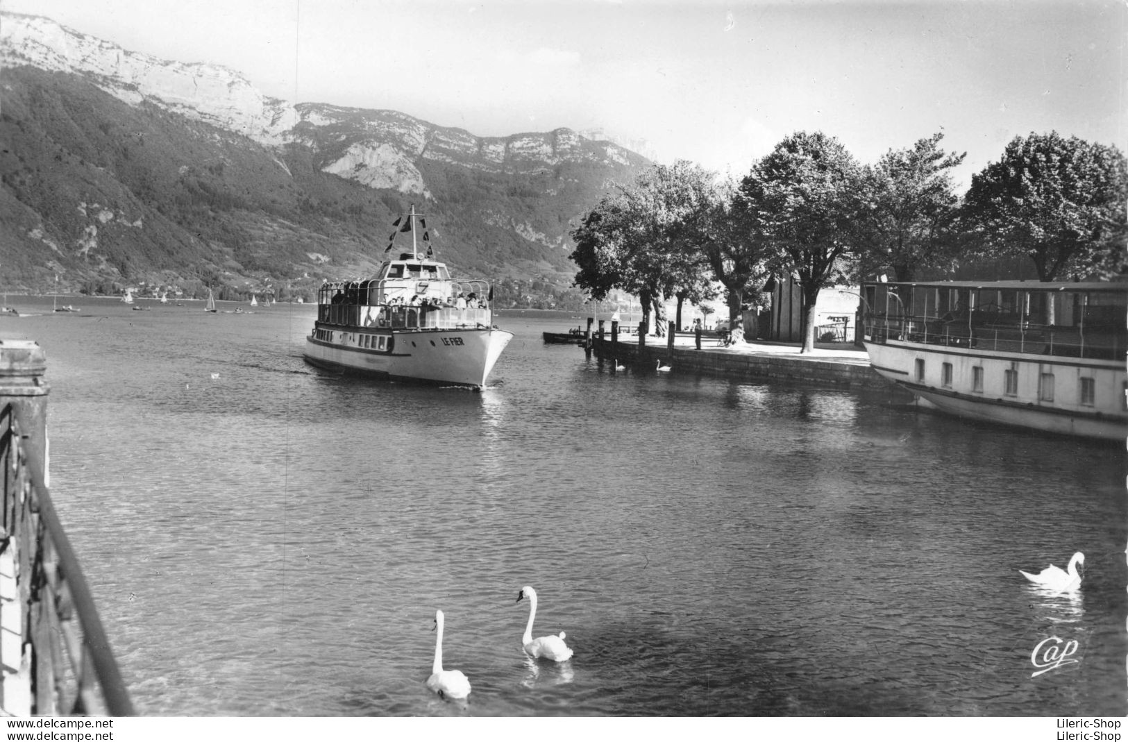 ANNECY (74) Arrivée Du Bateau " Le Fier ". Cpsm PF 1963 - Annecy