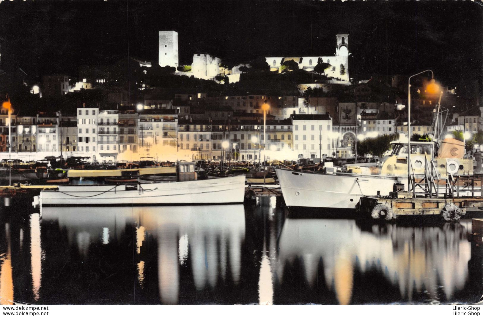 CANNES La Nuit Le Port Et Le Suquet - Cpsm Dentelée PF 1959 - Cannes