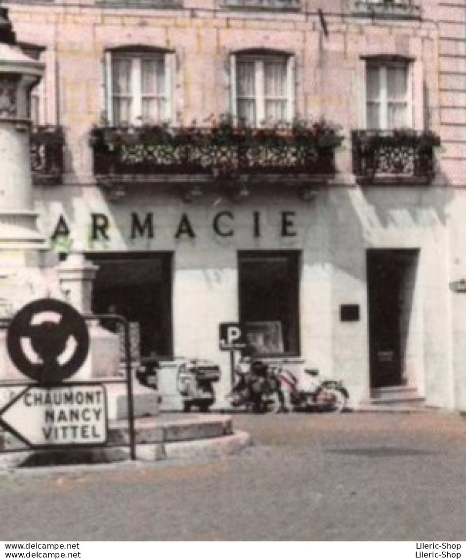 LANGRES (Hte Marne) Place Diderot - Café Brasserie Du Balcon # Automobile # PEUGEOT DK5 UTILITAIRE Cpsm Dentelée PF - Autres & Non Classés