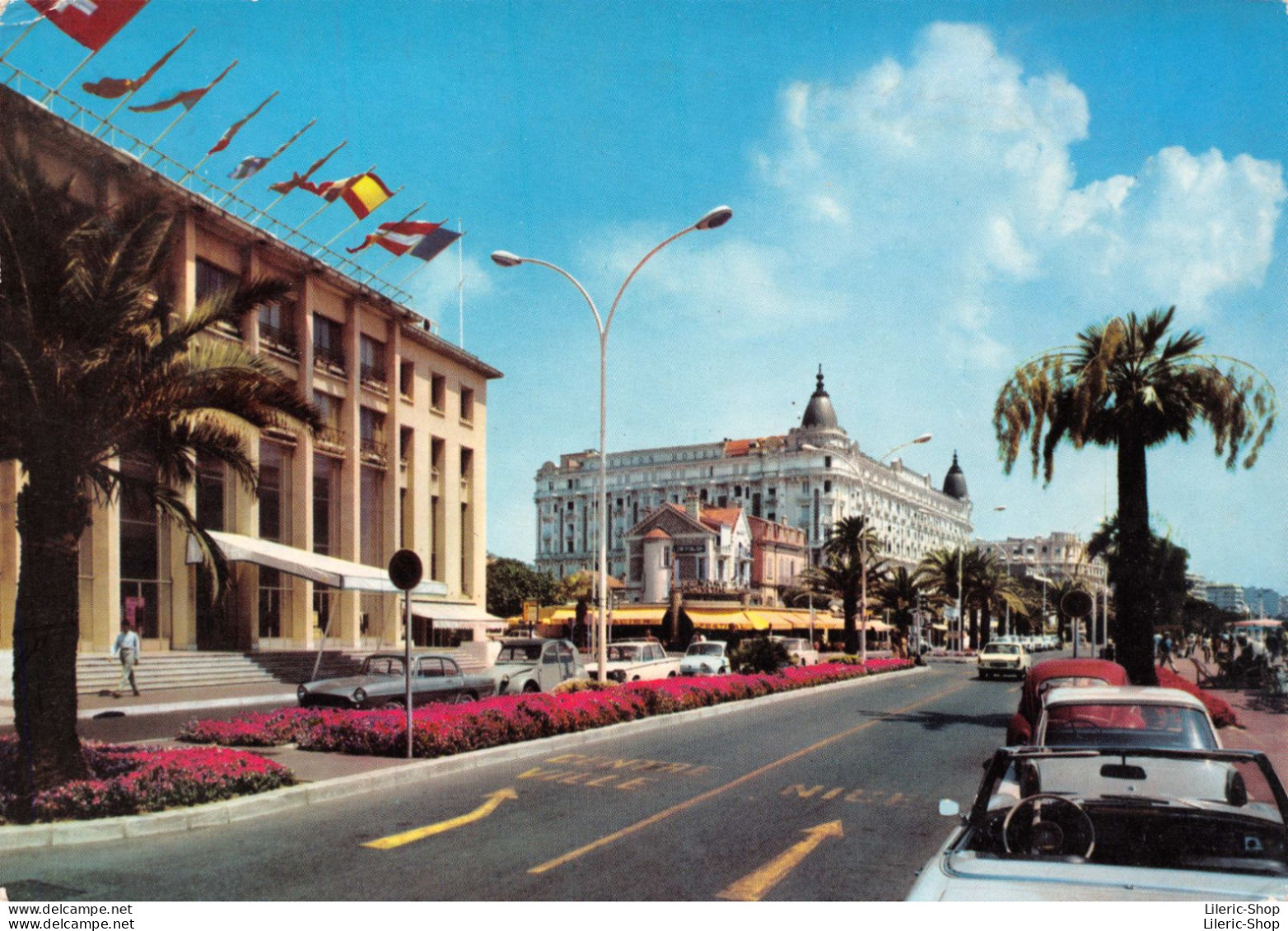 La Côte D'Azur - CANNES (06)  La Croisette # Automobiles # Renault Floride, 2cv - Cpsm GF 1967 - Cannes