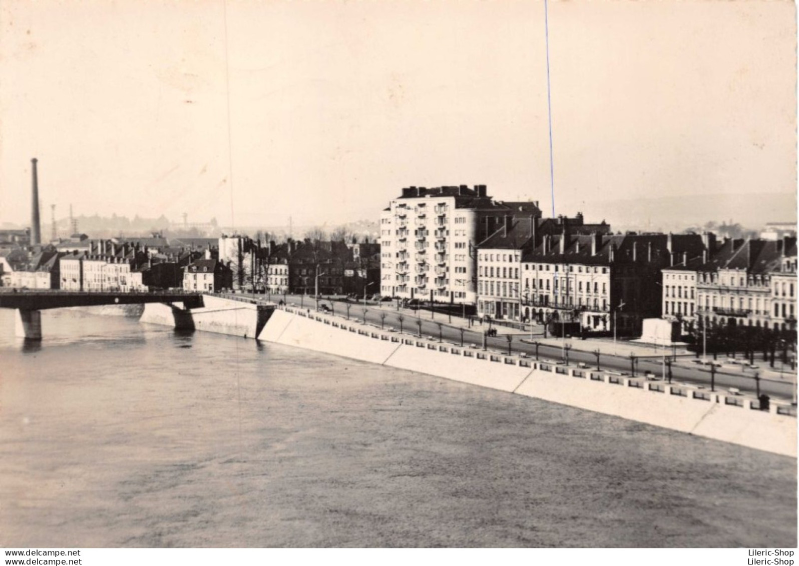 CHALON Sur SAONE (S. &-L.) La Saône Et Le Quai Gambetta - Chalon Sur Saone