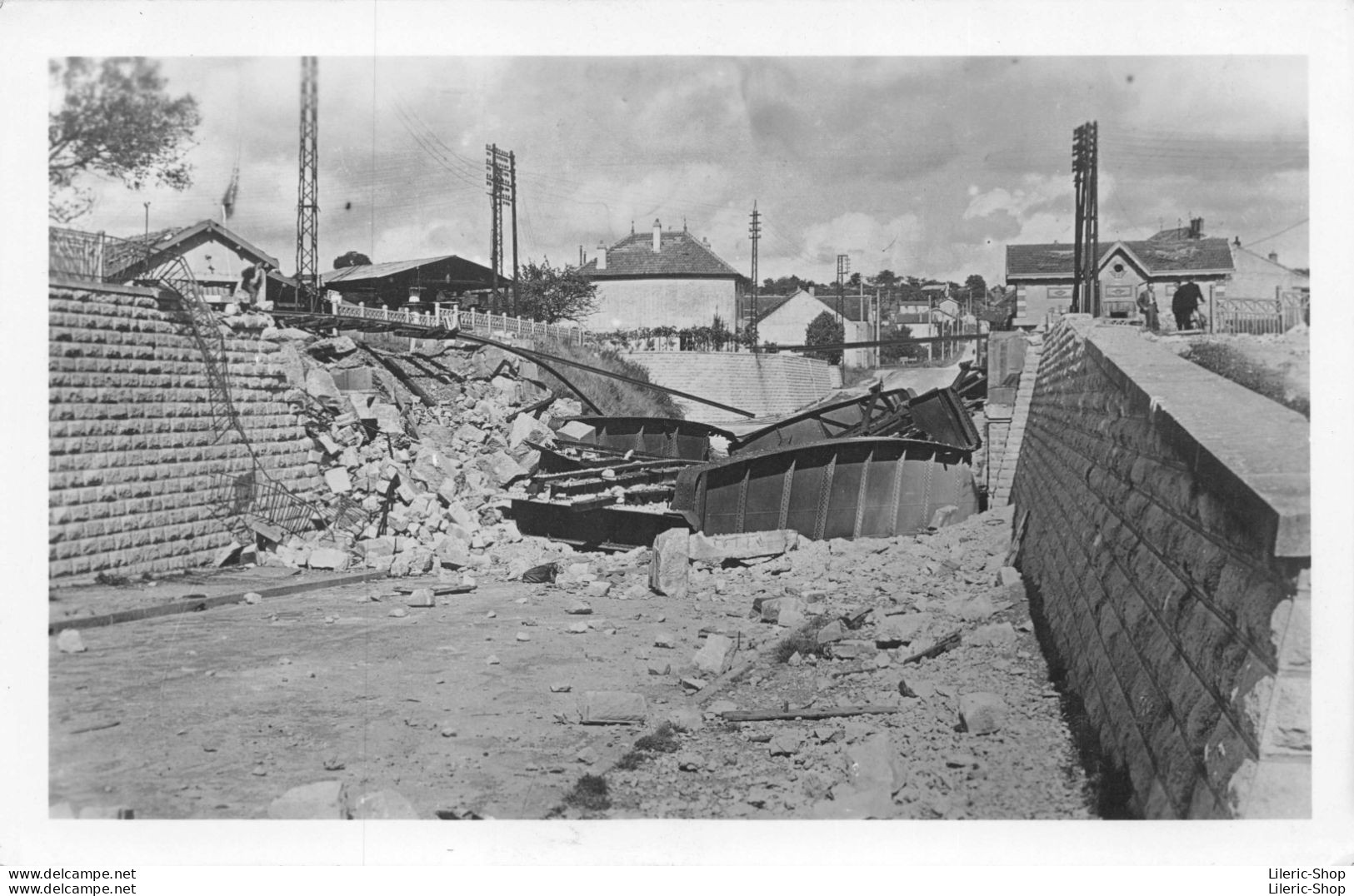 WW2 Photo Mallet Goulpeau Neufchâteau (Vosges) Pont De Chemin De Fer Détruit Sur La Route De Nancy 1944 - - Guerre 1939-45