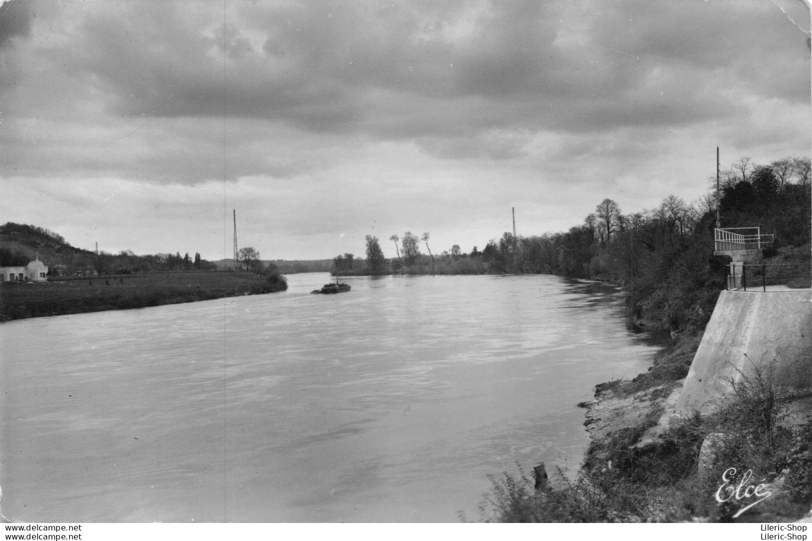 Sto-FOY-la-GRANDE (Gironde) Les Bords De La Dordogne - Cpsm PF - Chatagneau - Autres & Non Classés