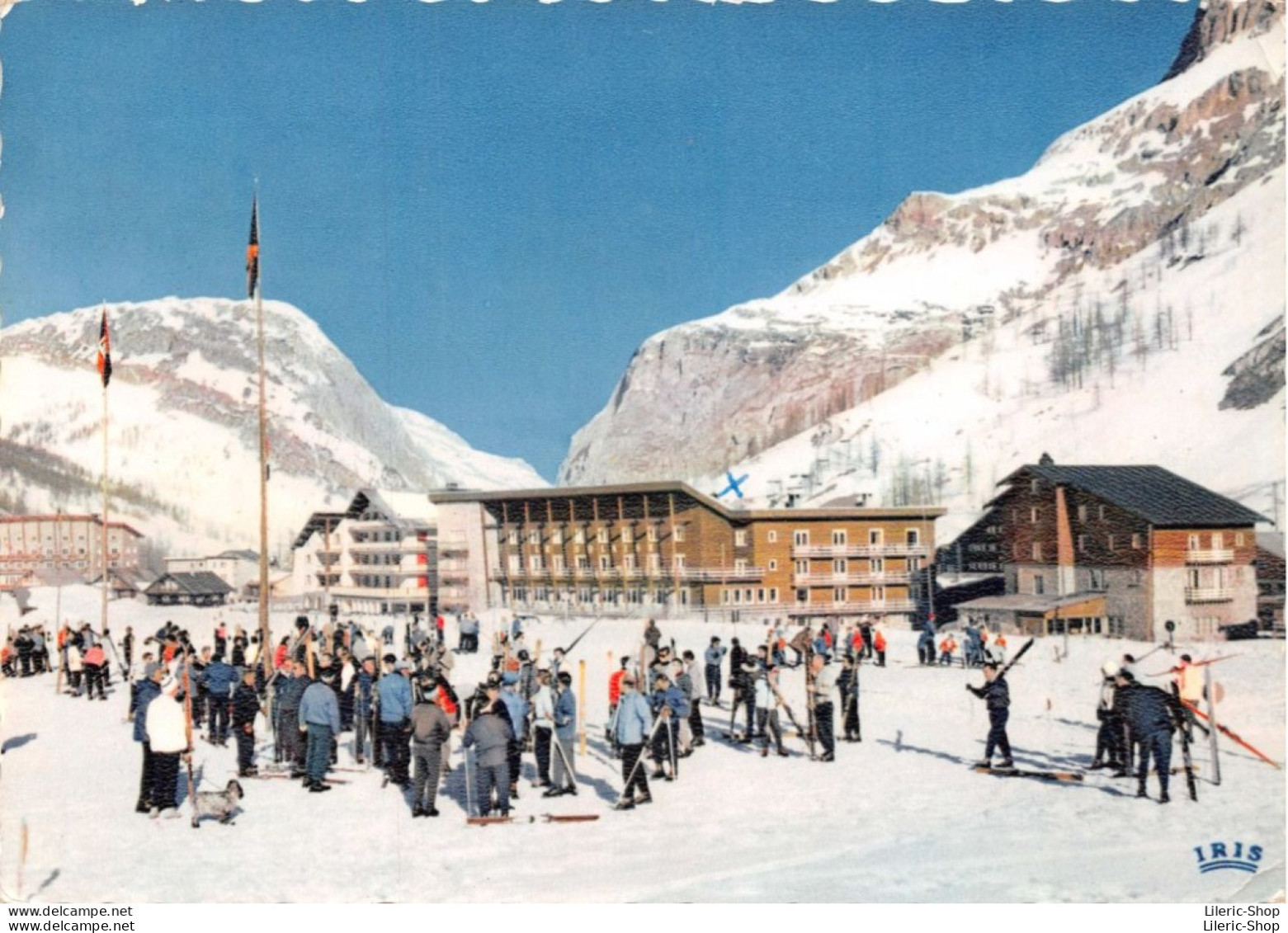 VAL D'ISERE  (Savoie)  Rassemblement De L'Ecole De Ski, Les Grands Hôtels Cpsm  GF ± 1 960 - Val D'Isere