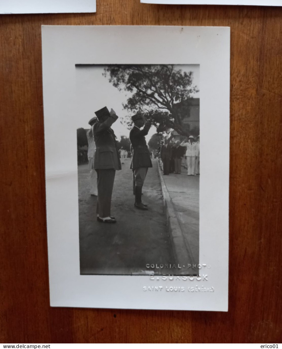 Lot De 5 Cartes-photos Représentant Une Cérémonie Militaire - Généraux à Identifier. Giraud ? - Sénégal