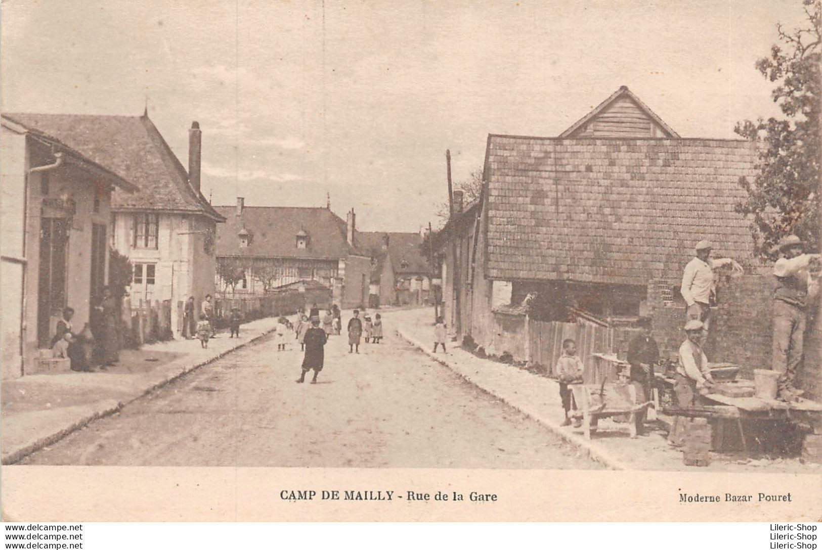 [10] CAMP DE MAILLY - CPA 1917 - Rue De La Gare - Mailly-le-Camp