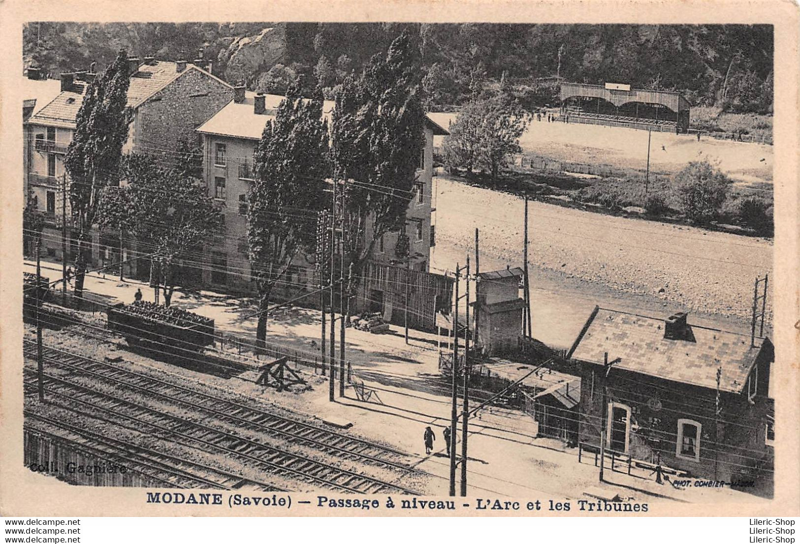 [73] MODANE - Cpa 1933 - Passage A Niveau - L'Arc Et Les Tribunes - Modane