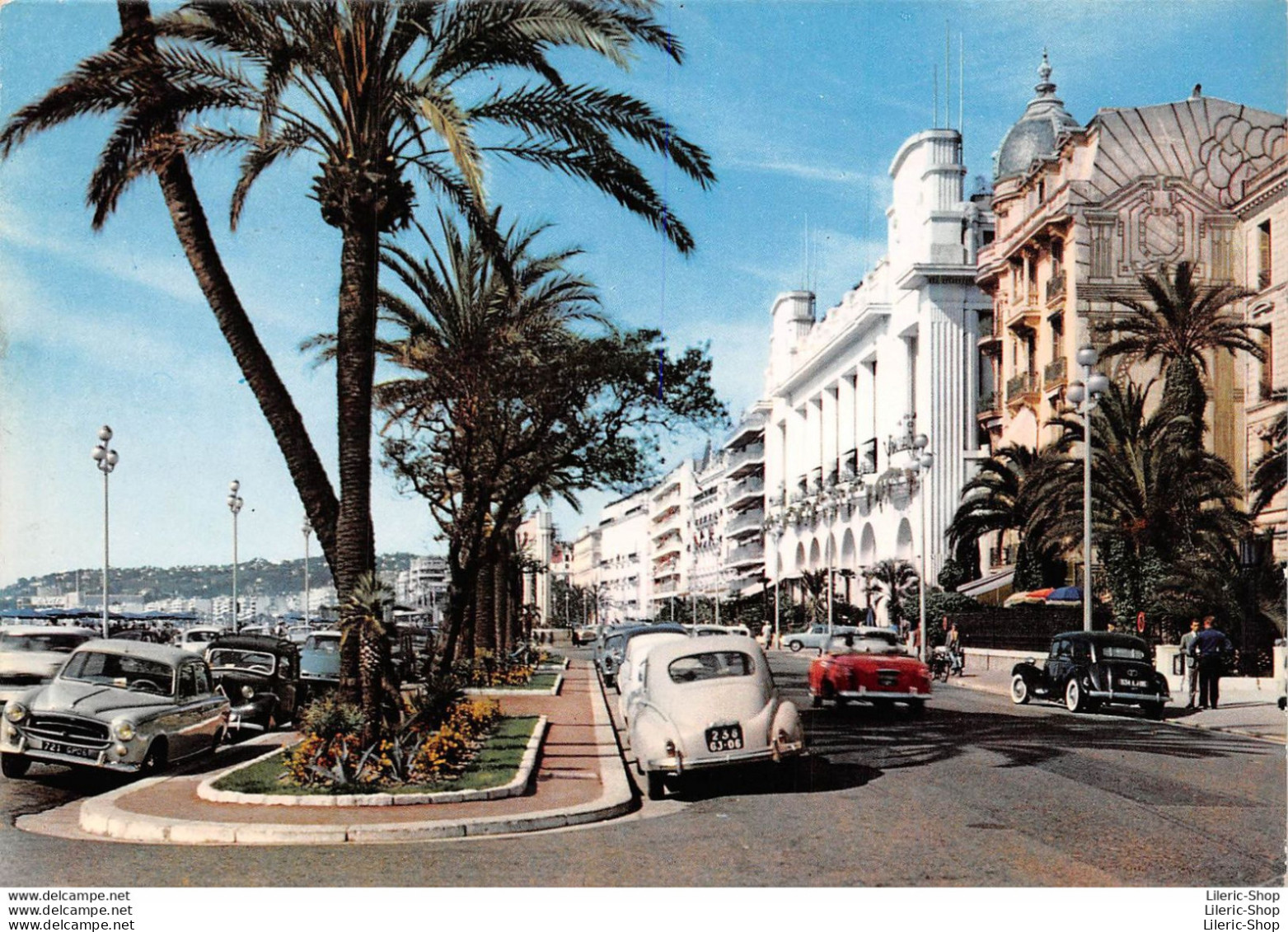 [06] NICE - Citroën Traction Peugeot 203 Et 403,  -  Cpsm GF - Voitures De Tourisme