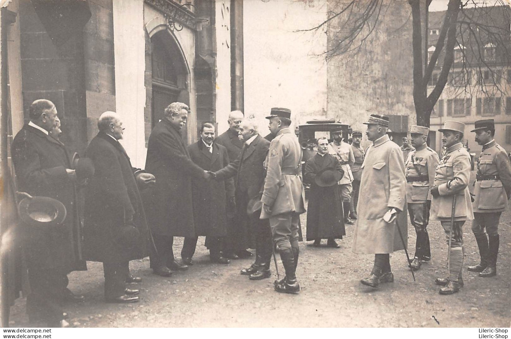 [68] MASEVAUX - WW1 - En Visite CLEMENCEAU Et Son état Major, Serrant Les Mains Des Notables - CA-PHO - Characters