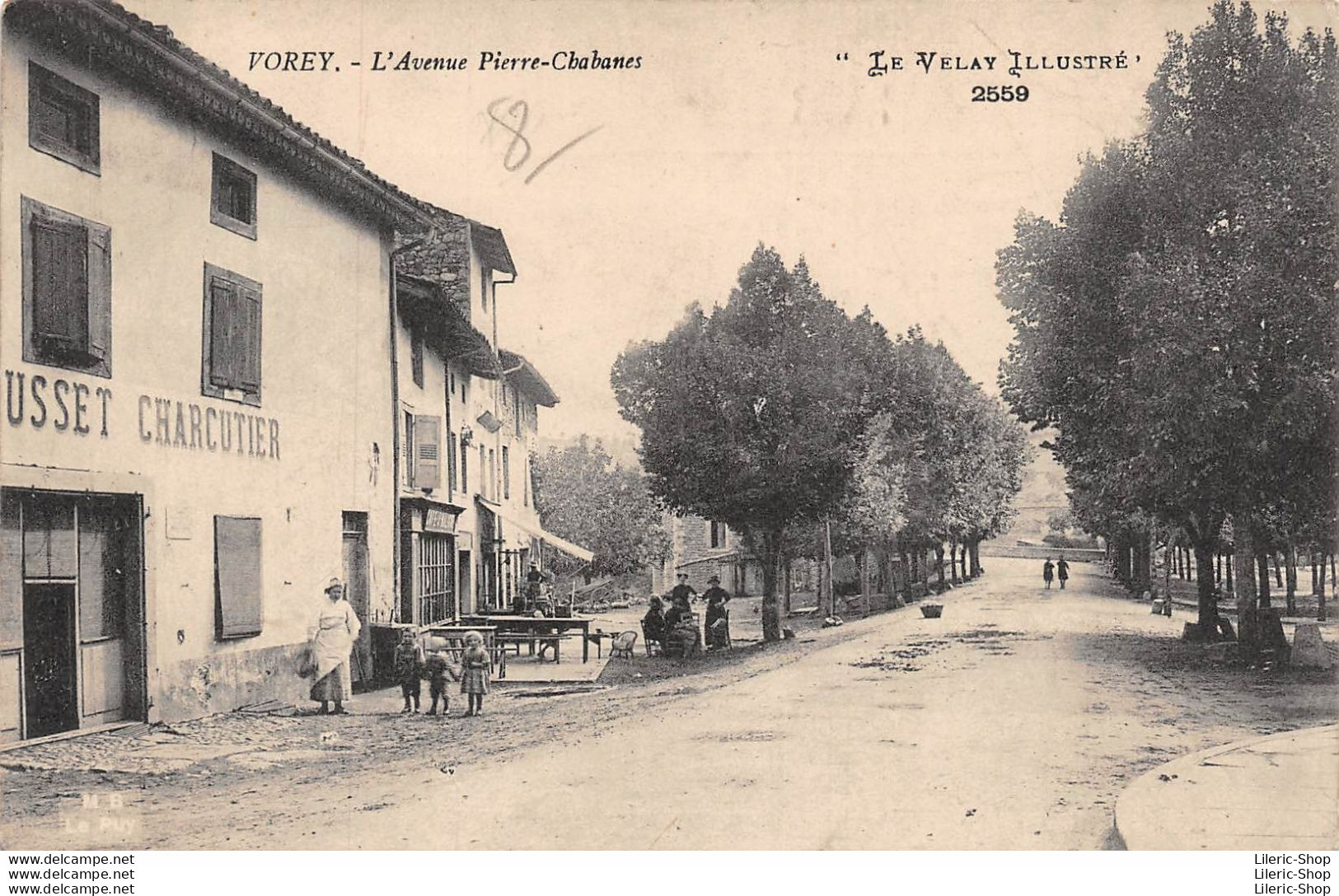 [43] Haute Loire > Vorey -L'Avenue Pierre Chabanes - Devant Charcutier, Enfants, Puis Café - Autres & Non Classés