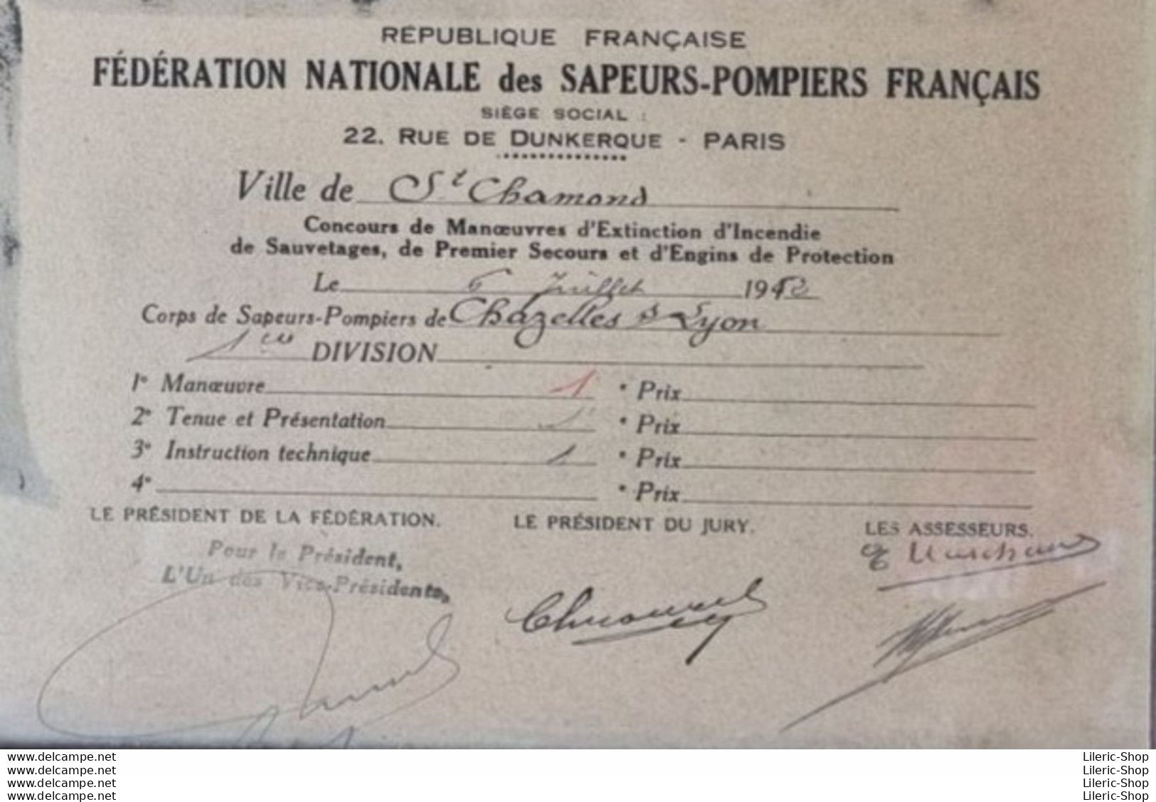 Diplôme Du Corps Des Sapeurs-Pompiers De Chazelles-sur-Lyon (42) Illustration AL . MANCEAUX 1942 Sous Cadre En Verre - Diploma & School Reports