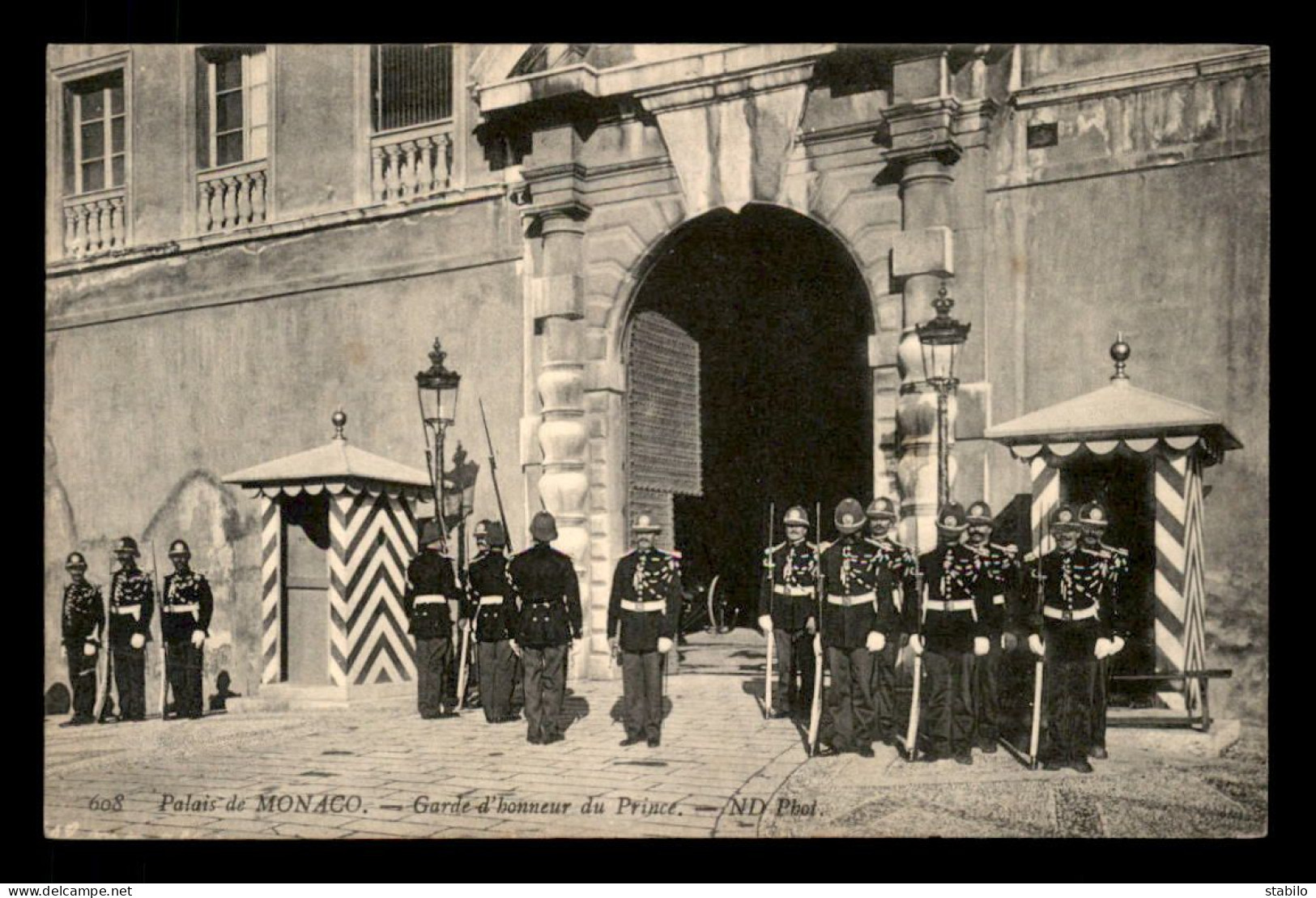 MONACO - GARDE D'HONNEUR DU PRINCE AU PALAIS - VOIR ETAT - Prince's Palace