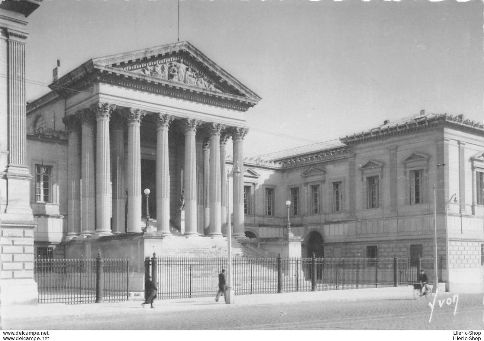 Montpellier (34) - Le Palais De Justice (1866) - Les éditions D'art Yvon - L.B 1179 CPSM GF - Montpellier
