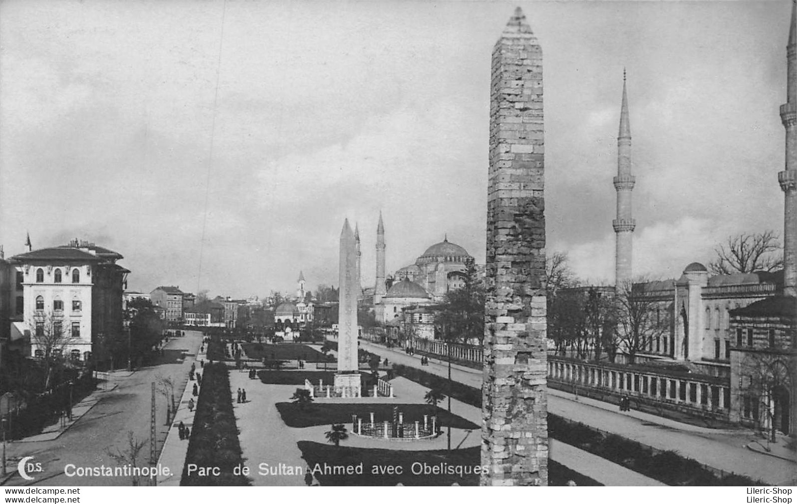 TURQUIE - Lot De 3 Cpa De CONSTANTINOPLE - Entrée Du Musée, Palais Des Sultans, Parc Du Sultan Ahmed - Turquie