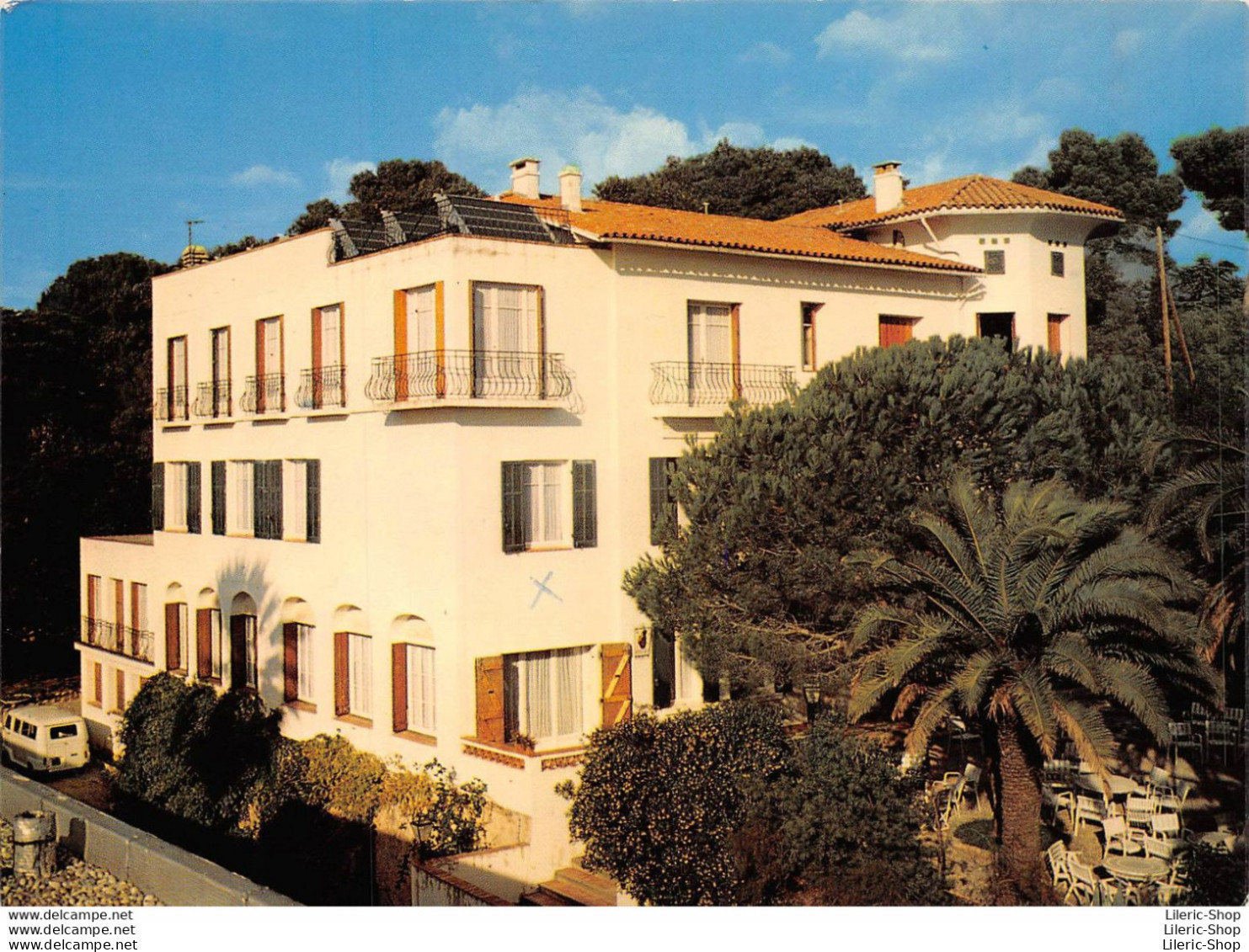 [83] BANDOL - MAISON De VACANDES "CLAIRFONT" C.E. H.B.C.M. - ESTAFETTE RENAULT - Bandol