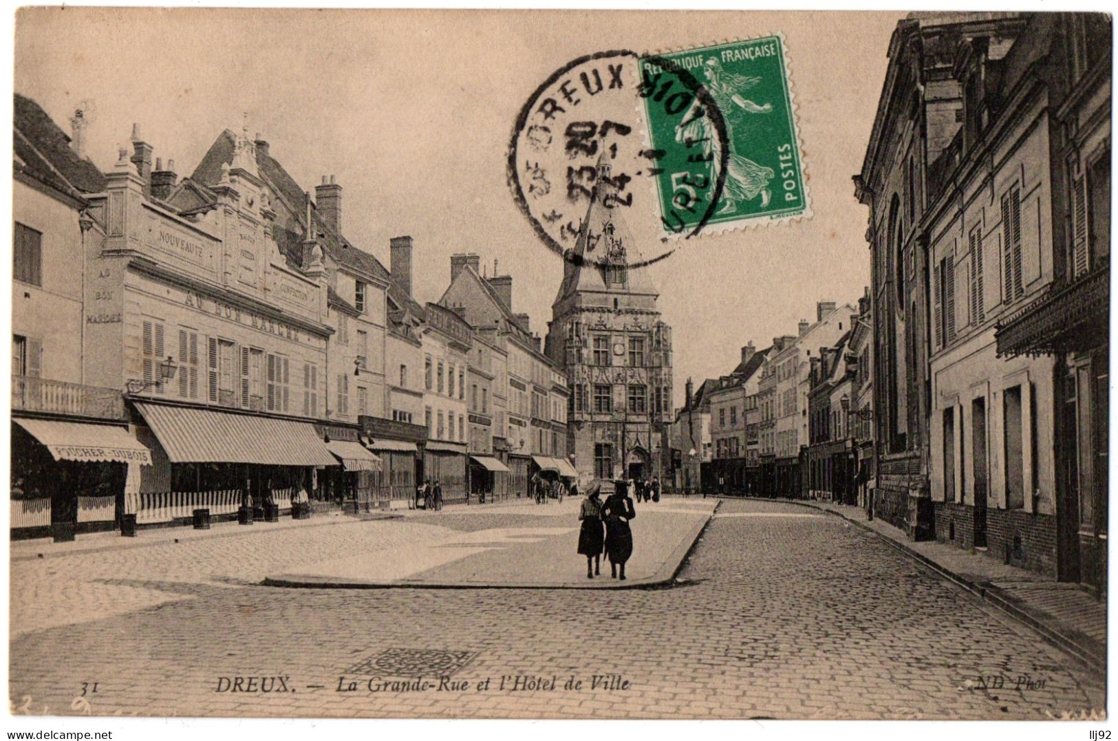 CPA 28 - DREUX (Eure Et Loir) - 31. La Grande-Rue Et L'Hôtel De Ville - Dreux