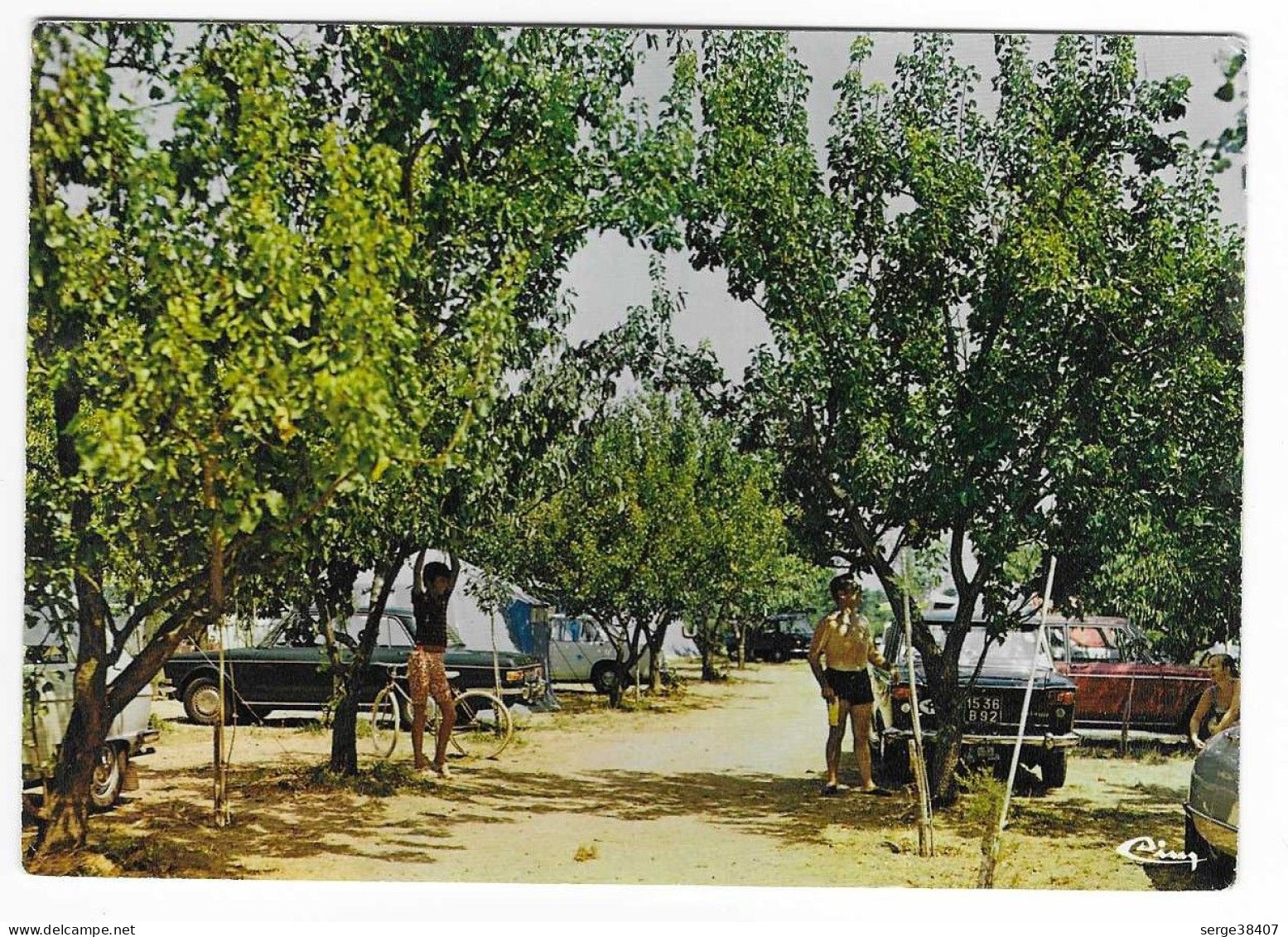Ceret - Camping "Le St-Georges" - N°025 # 2-24/8 - Ceret