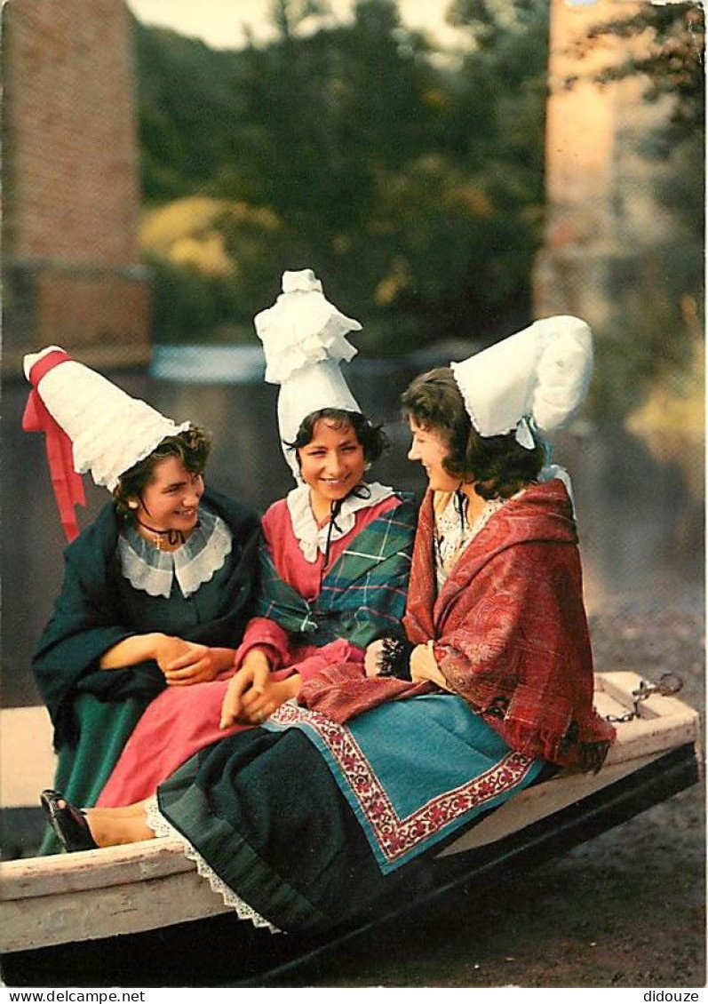 Folklore - Normandie - Costumes Normands - CPM - Voir Scans Recto-Verso - Costumes