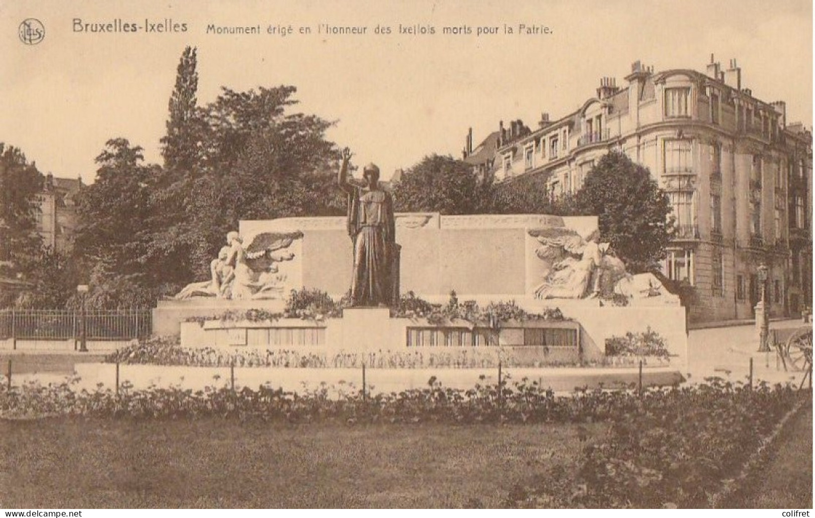 Bruxelles-Ixelles  -  Monument En L'Honneur Des Ixellois Morts Pour La Patrie - Monuments