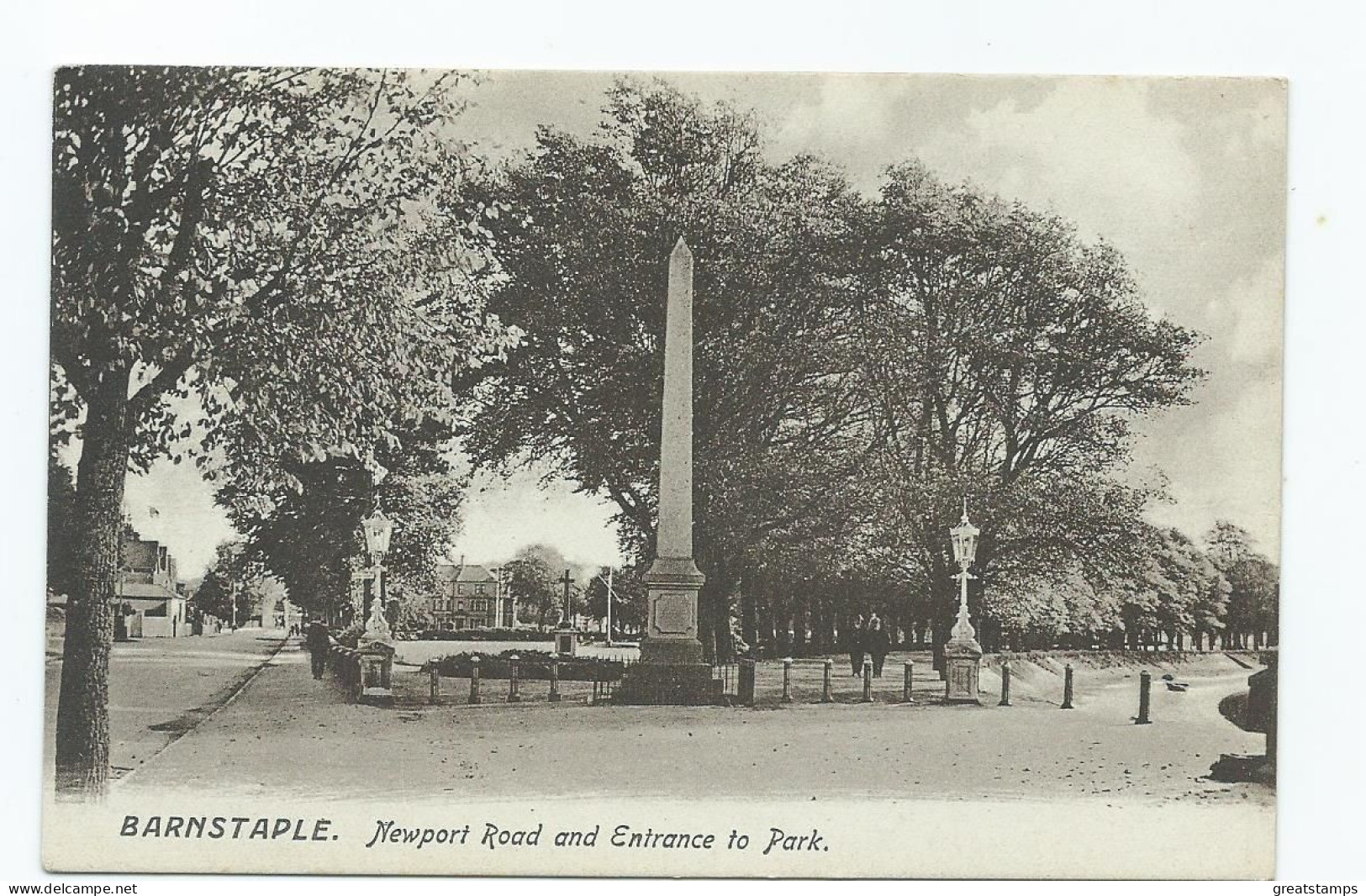 Postcard Devon Barnstaple Newport Road And Entrance To The Park  Milton Postcard   Unused - Autres & Non Classés