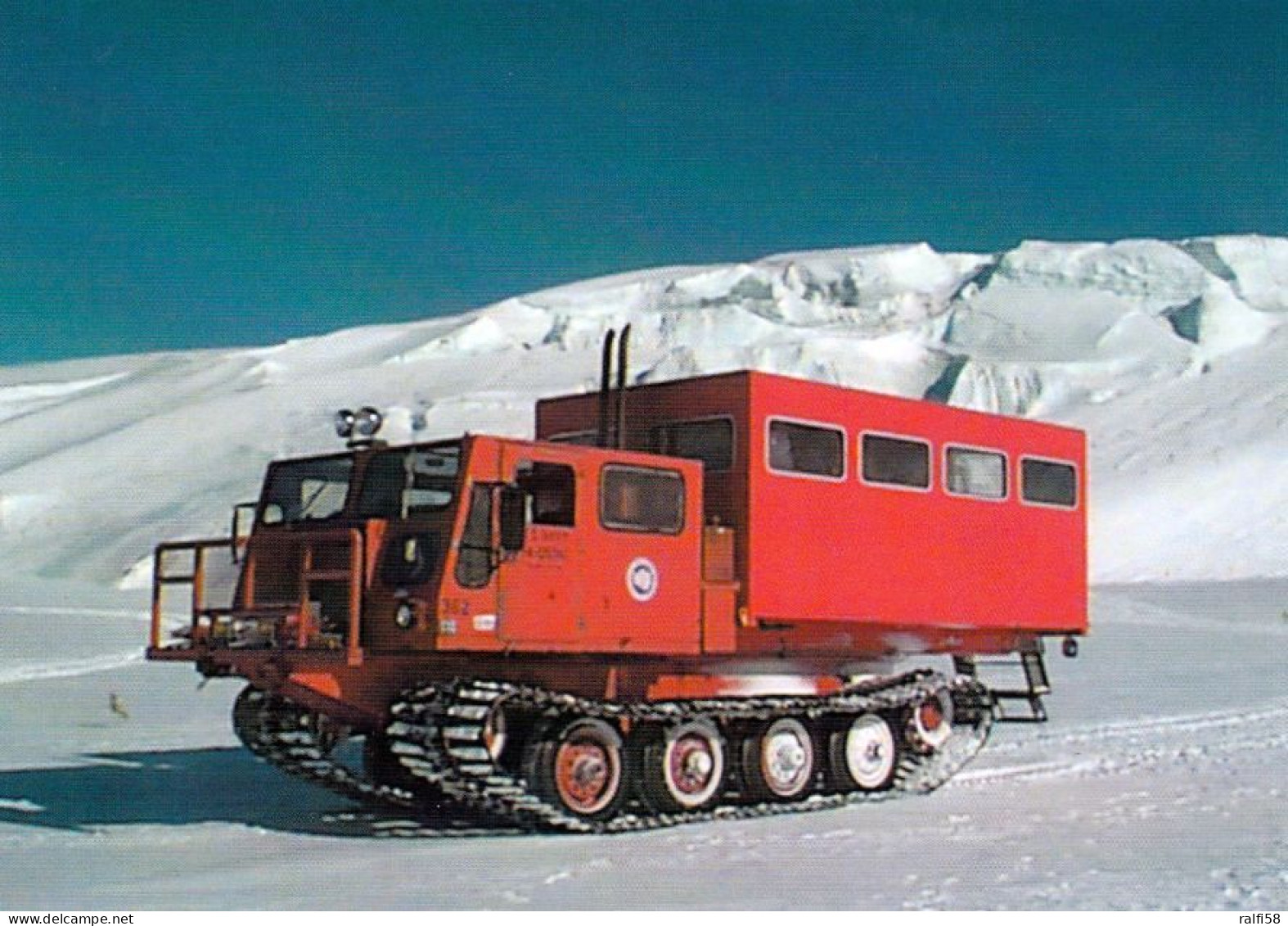 1 AK Antarktis / Antarctica * Large Tracked Vehicles Are One Of The Main Modes Of Transport For Antarctic Workers * - Other & Unclassified
