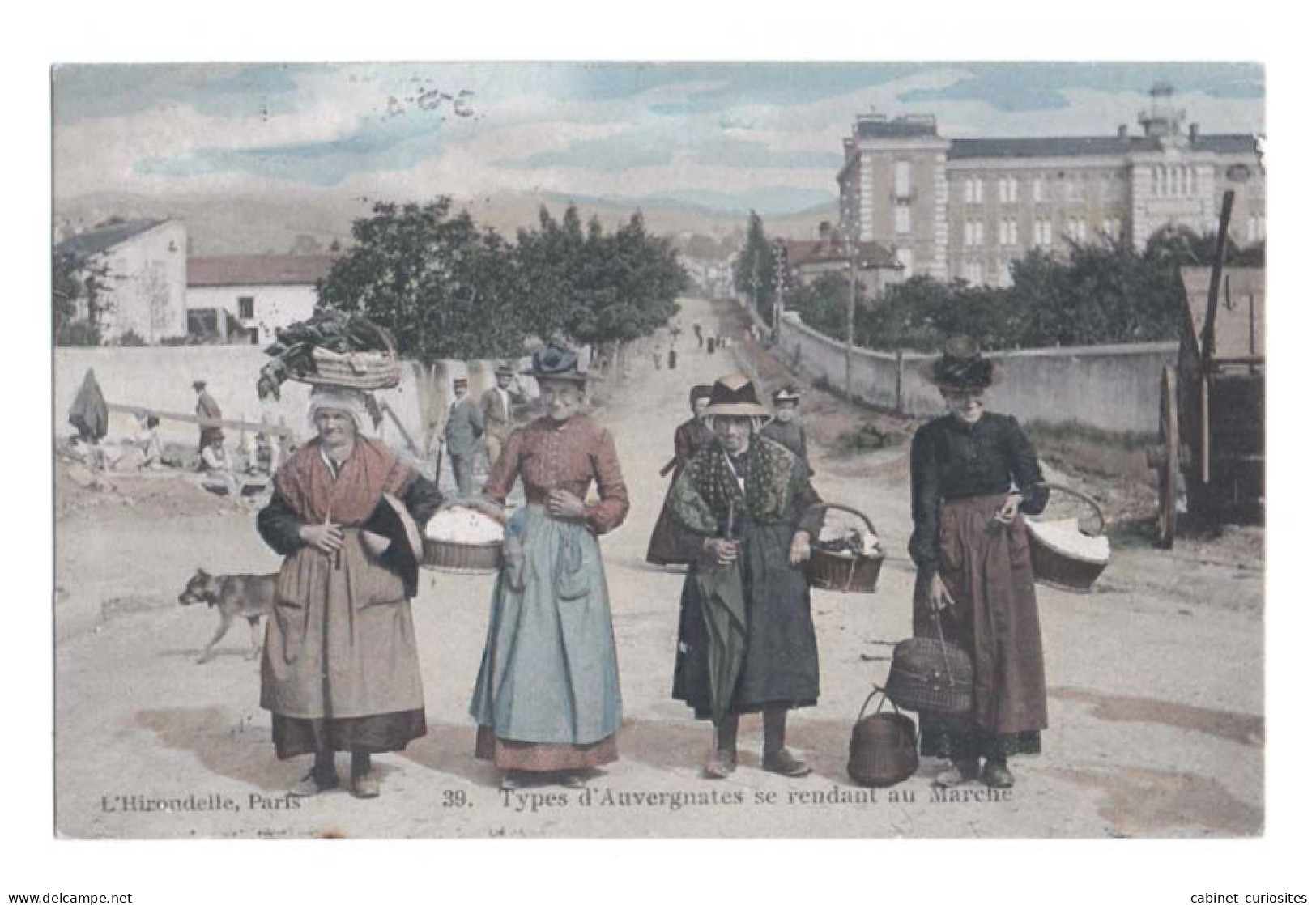 Types D'Auvergnates Se Rendant Au Marché - 1905 - Cachet Au Dos POTHERET Représentant En Orfèvrerie - Animée - Colorisée - Auvergne Types D'Auvergne