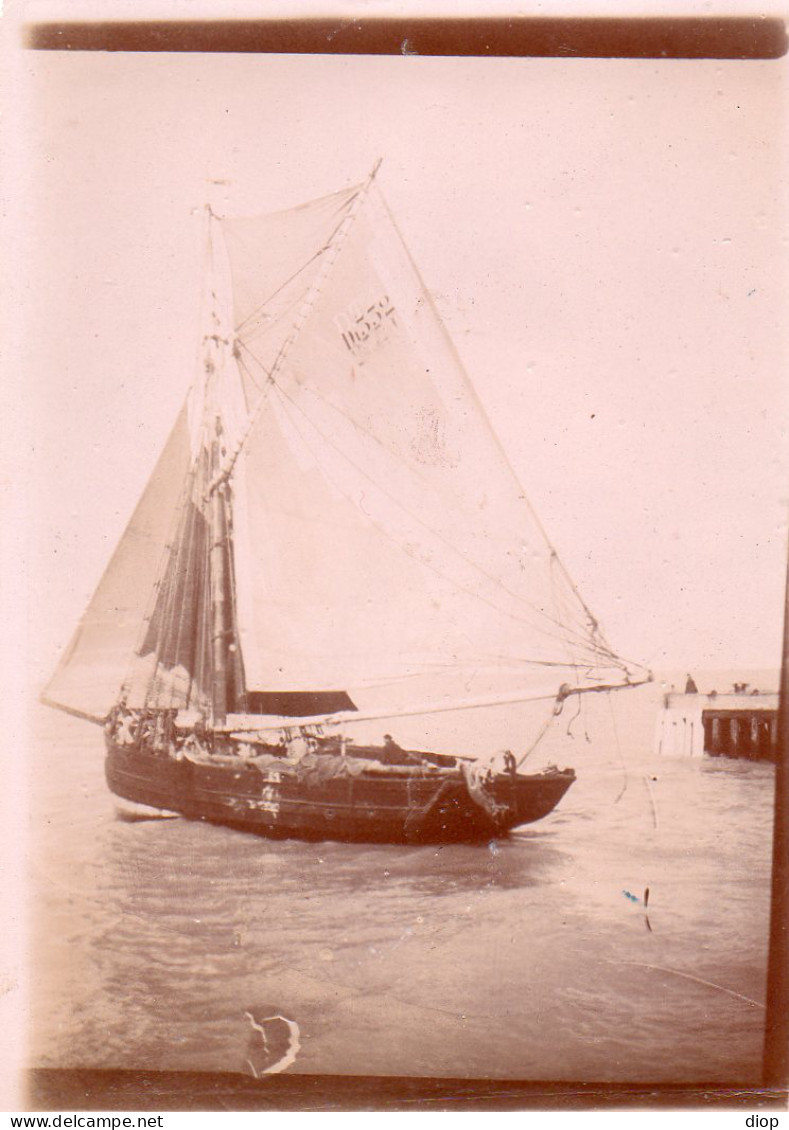 Photo Vintage Paris Snap Shop - Bateau De P&ecirc;che Voilier Sailing Ship - Bateaux