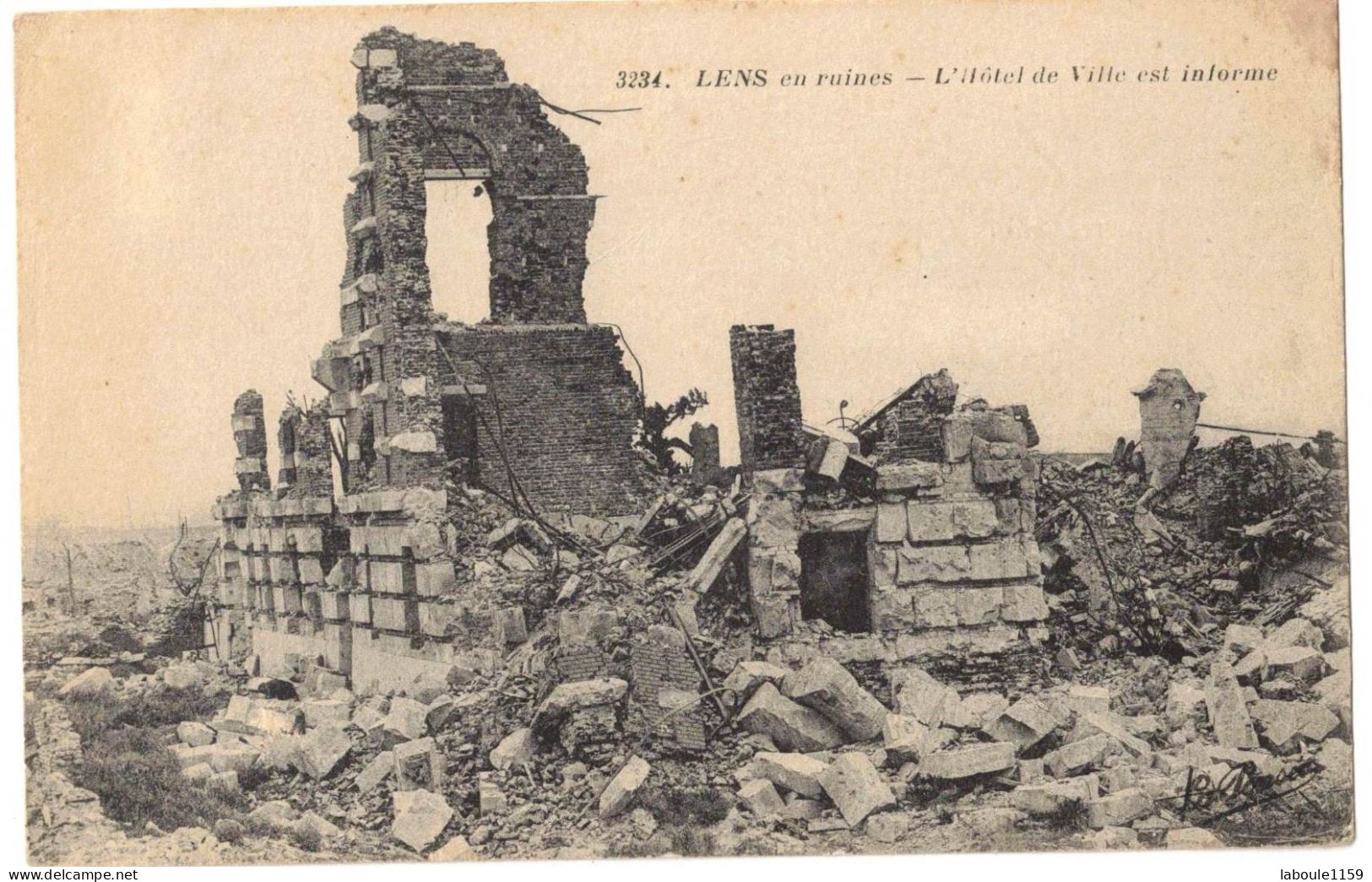MILITARIA 62 PAS DE CALAIS LENS EN RUINES APRES LES BOMBARDEMENTS DE LA GUERRE 14/18 : L'HÔTEL DE VILLE EST INFORME - Guerre 1914-18